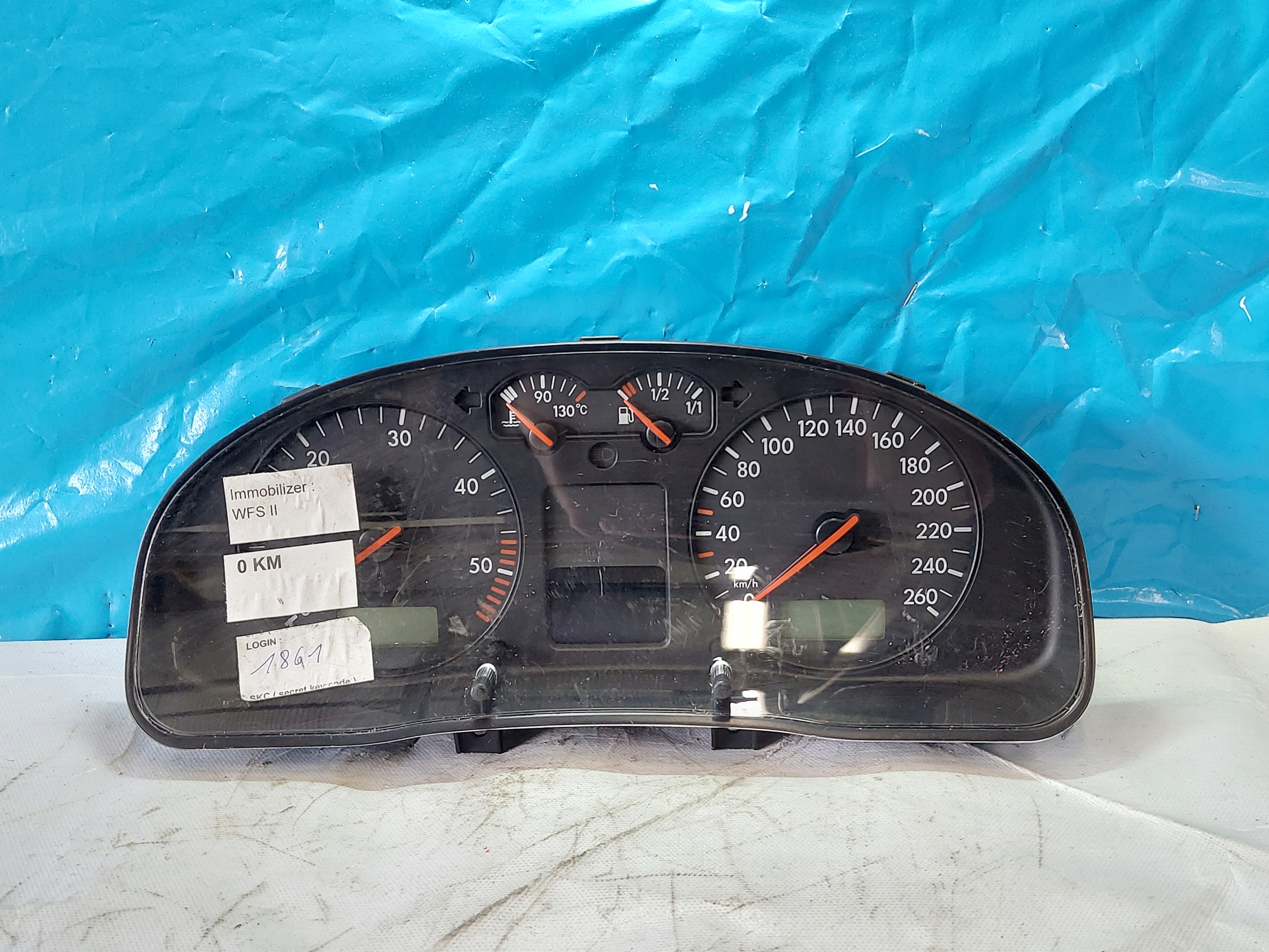 dials clock PASSAT B5 1.9 TDI 3B0920822A