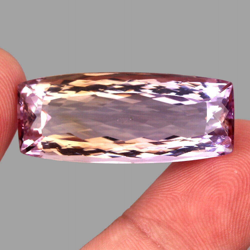 Přírodní kámen ametrin 45.67ct Vvs dvoubarevný