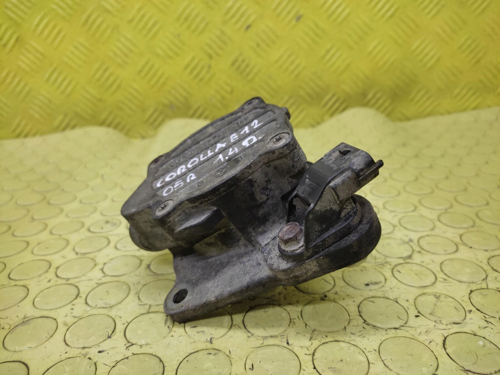 TOYOTA COROLLA E12 1.4 D4D pump VACUM