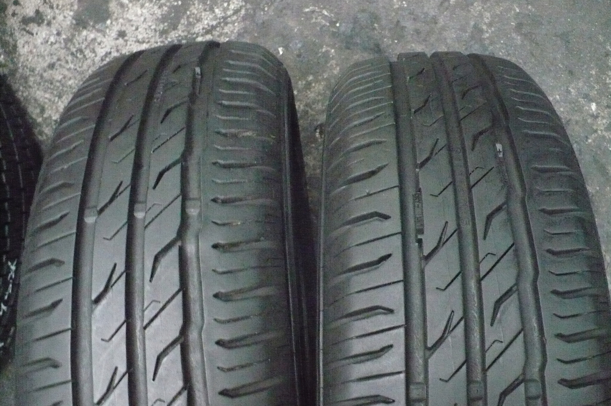 2x Semperit Speed Life 3 185/65 R15 7,4mm 2023