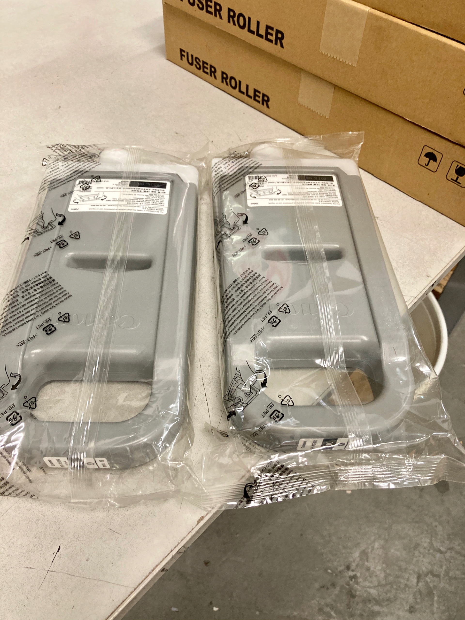 Canon Atrament PFI-703BK čierny pre iPF 810/820 Originál