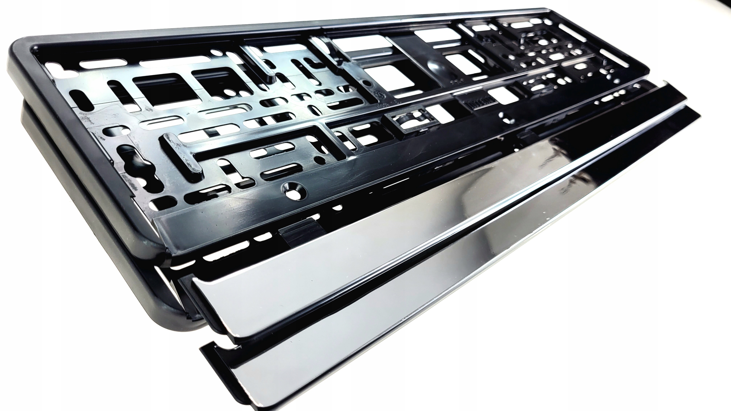 Ramki do tablic rejestracyjnych Listwa Chrom Połysk