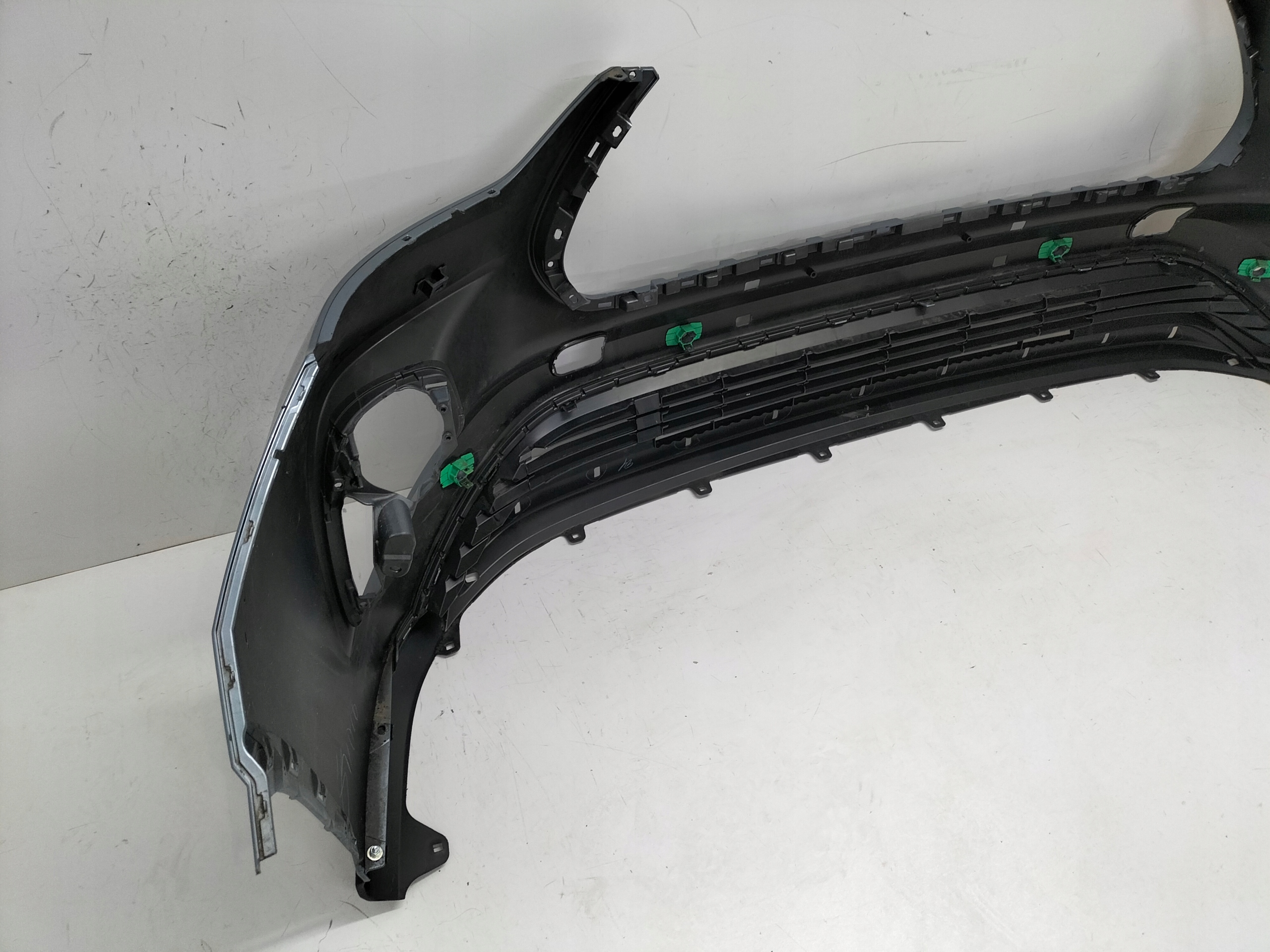front bumper front TOYOTA HIGHLANDER IV 19