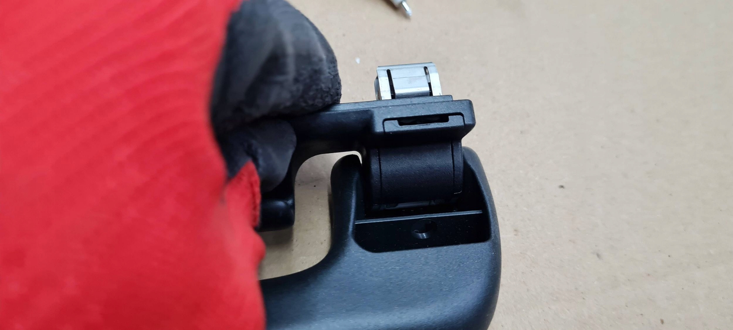 A6 C8 4K handle bracket of the roof left rear part rear SLINE A7 4K