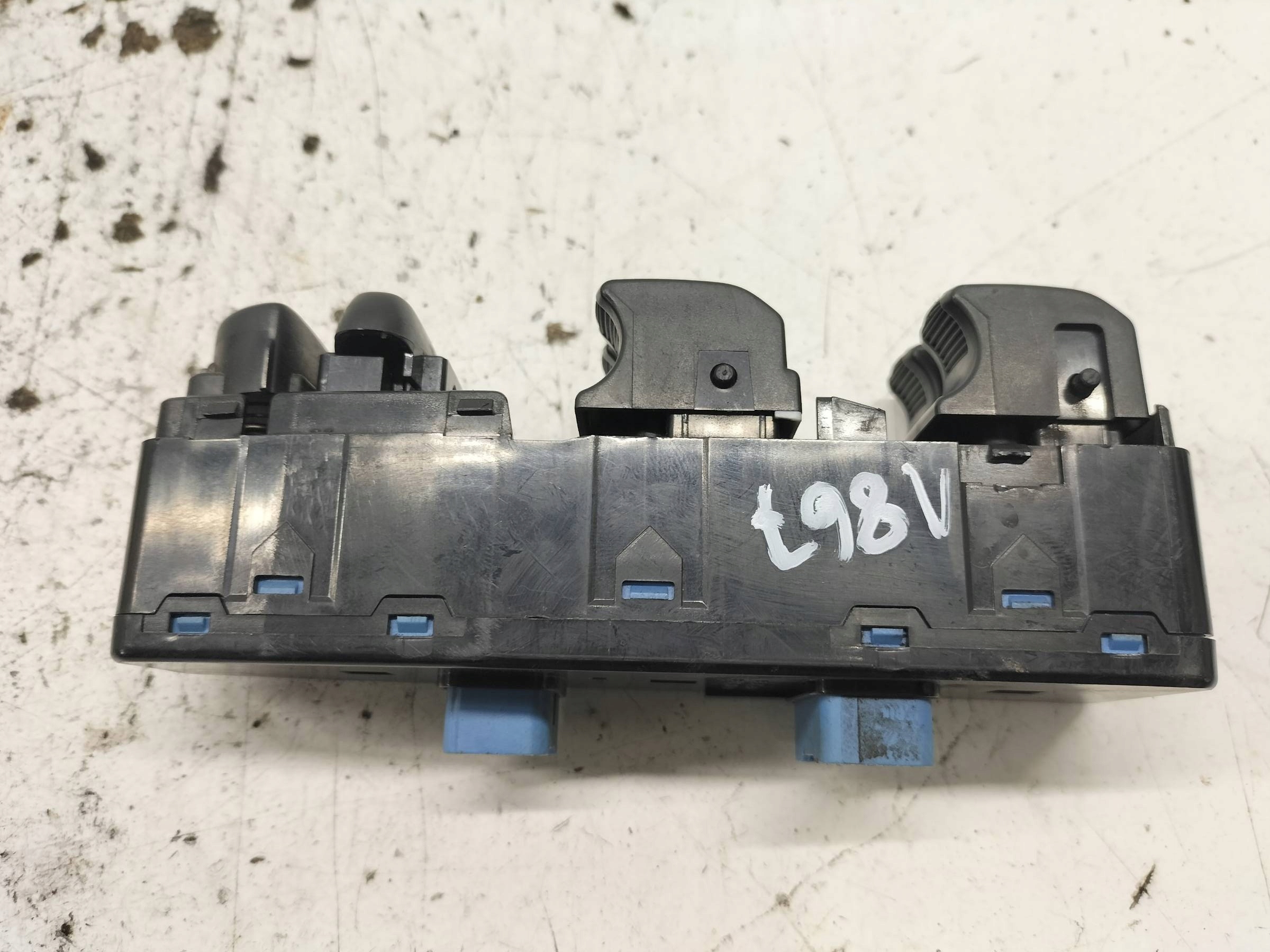 Interrupteur bouton lève vitres 96327954 Daewoo Evanda et (2000-2006)