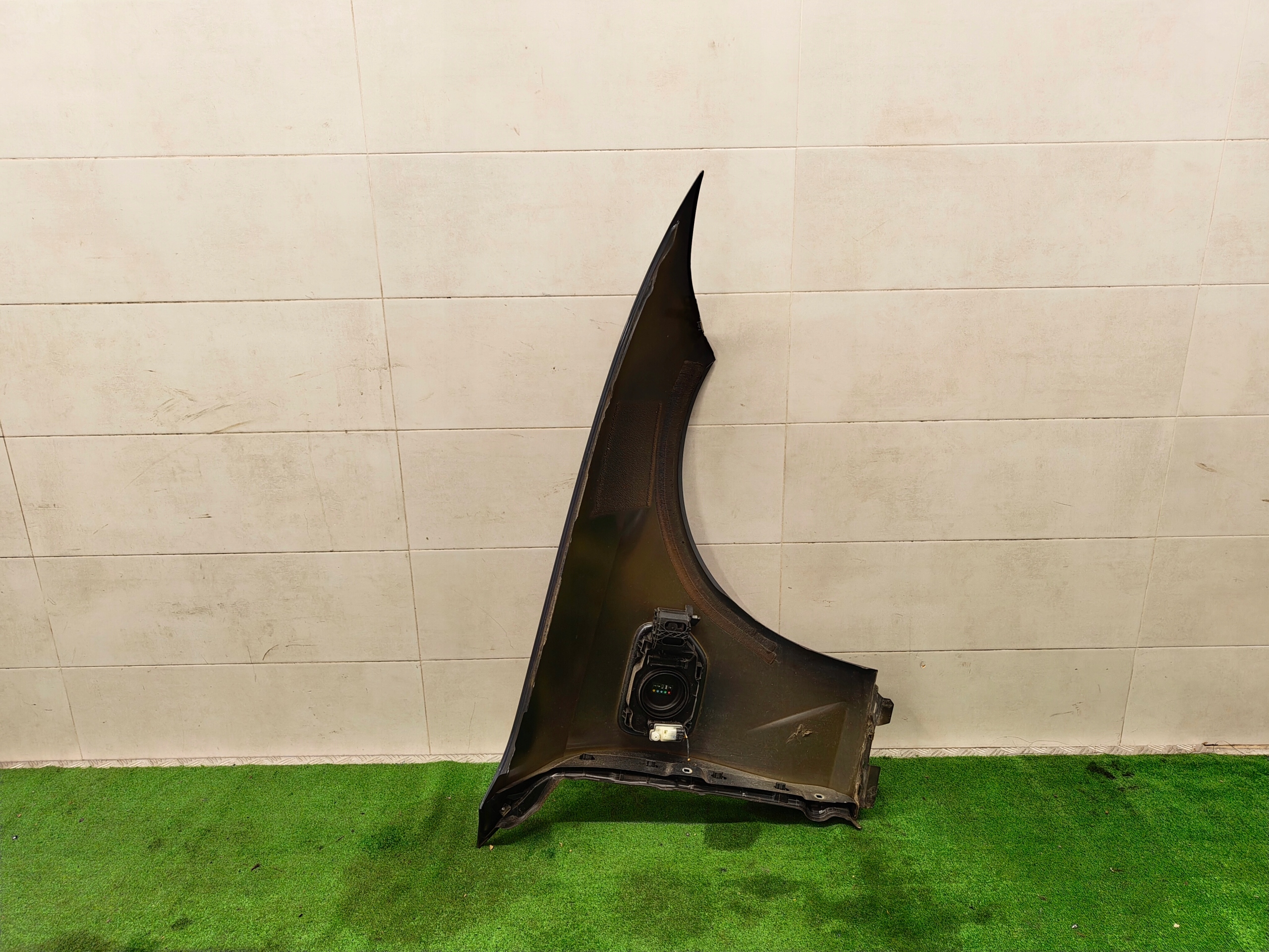 BMW 3 G20 fender left front B39 HYBRYDA