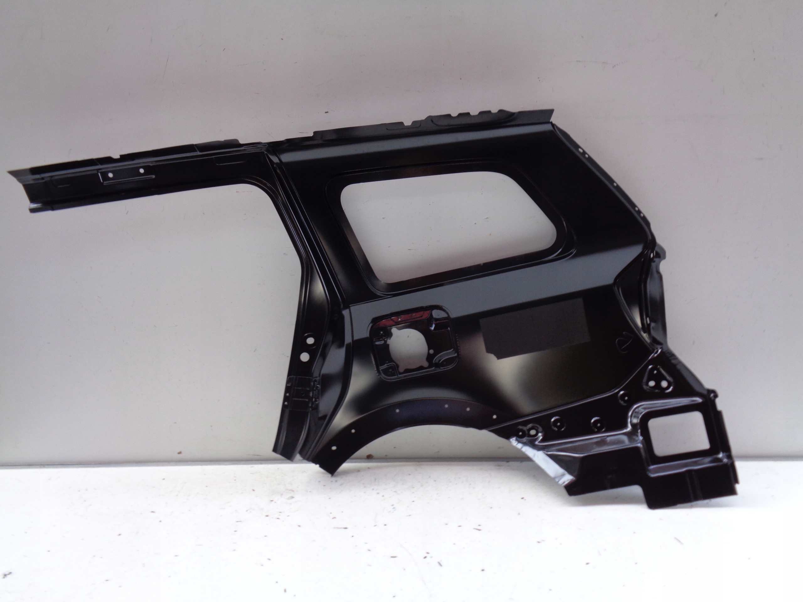 BŁOTNIK PRAWY TYLNY REPERATURKA DACIA LOGAN II MCV 12- STEPWAY Typ samochodu Samochody osobowe