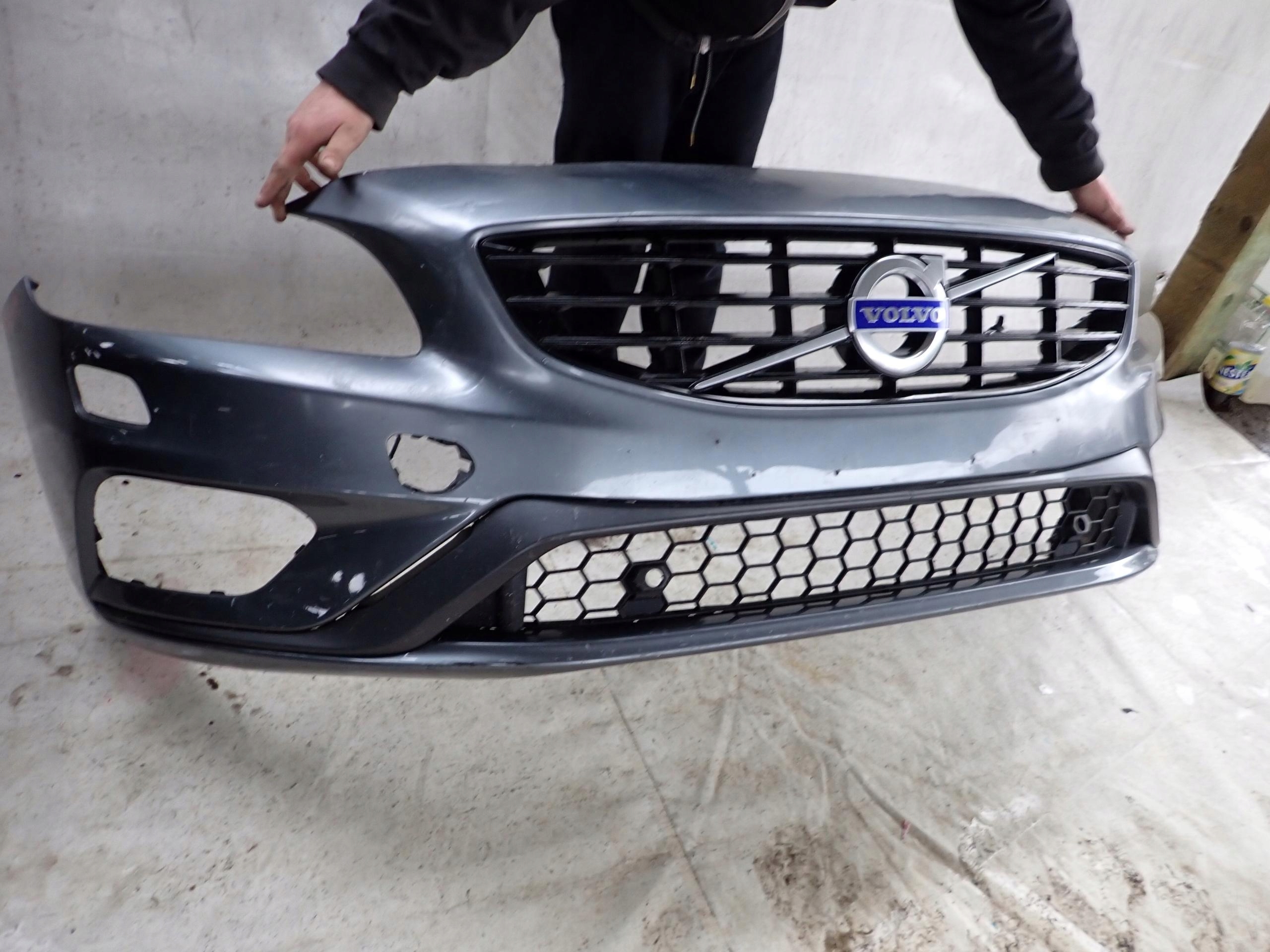 VOLVO V60 R-design LIFT 13- bumper front front SPR PDC