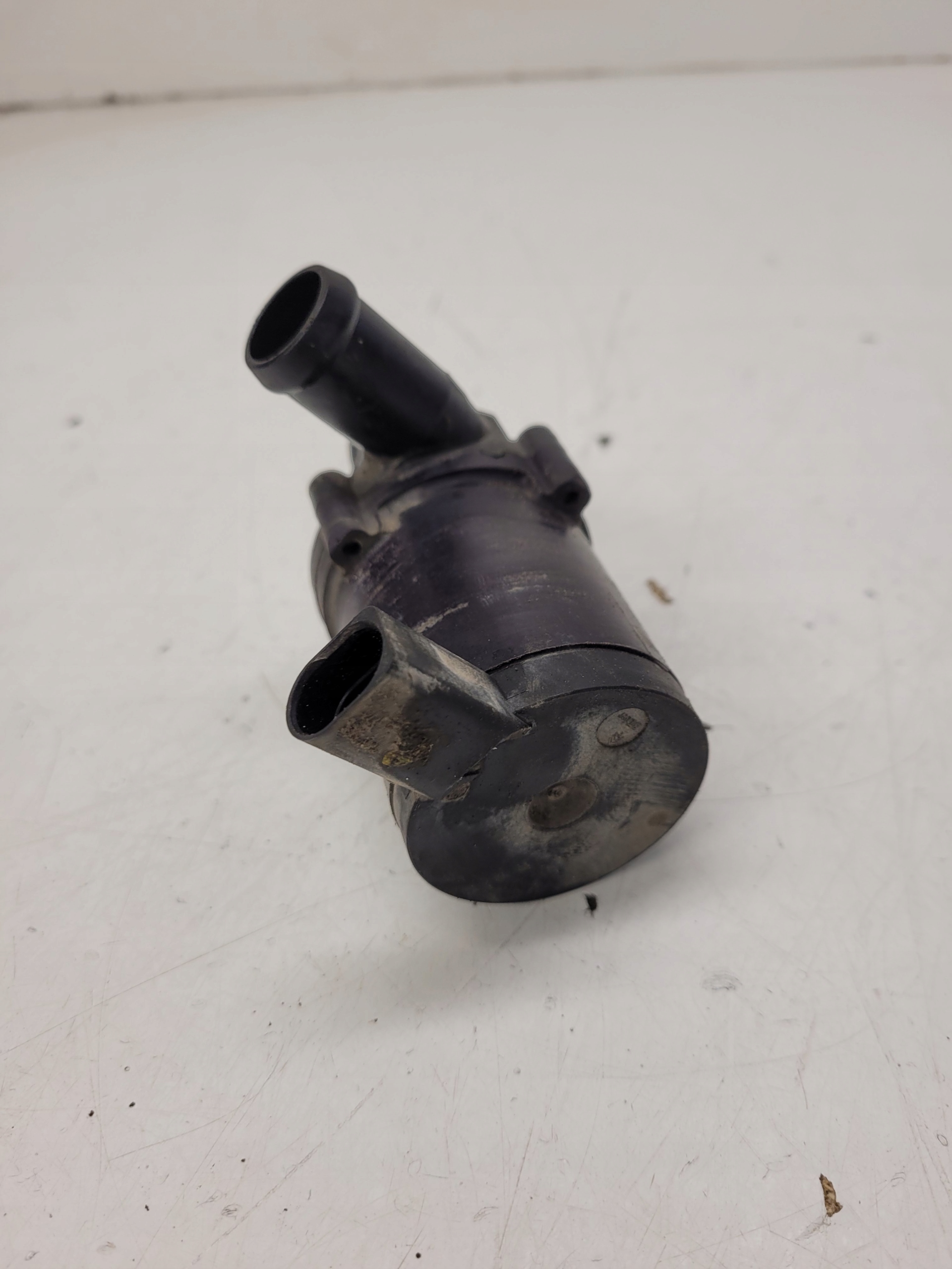 supplementary water pump AUDI Q7 3.0 TDI 7L0965561L
