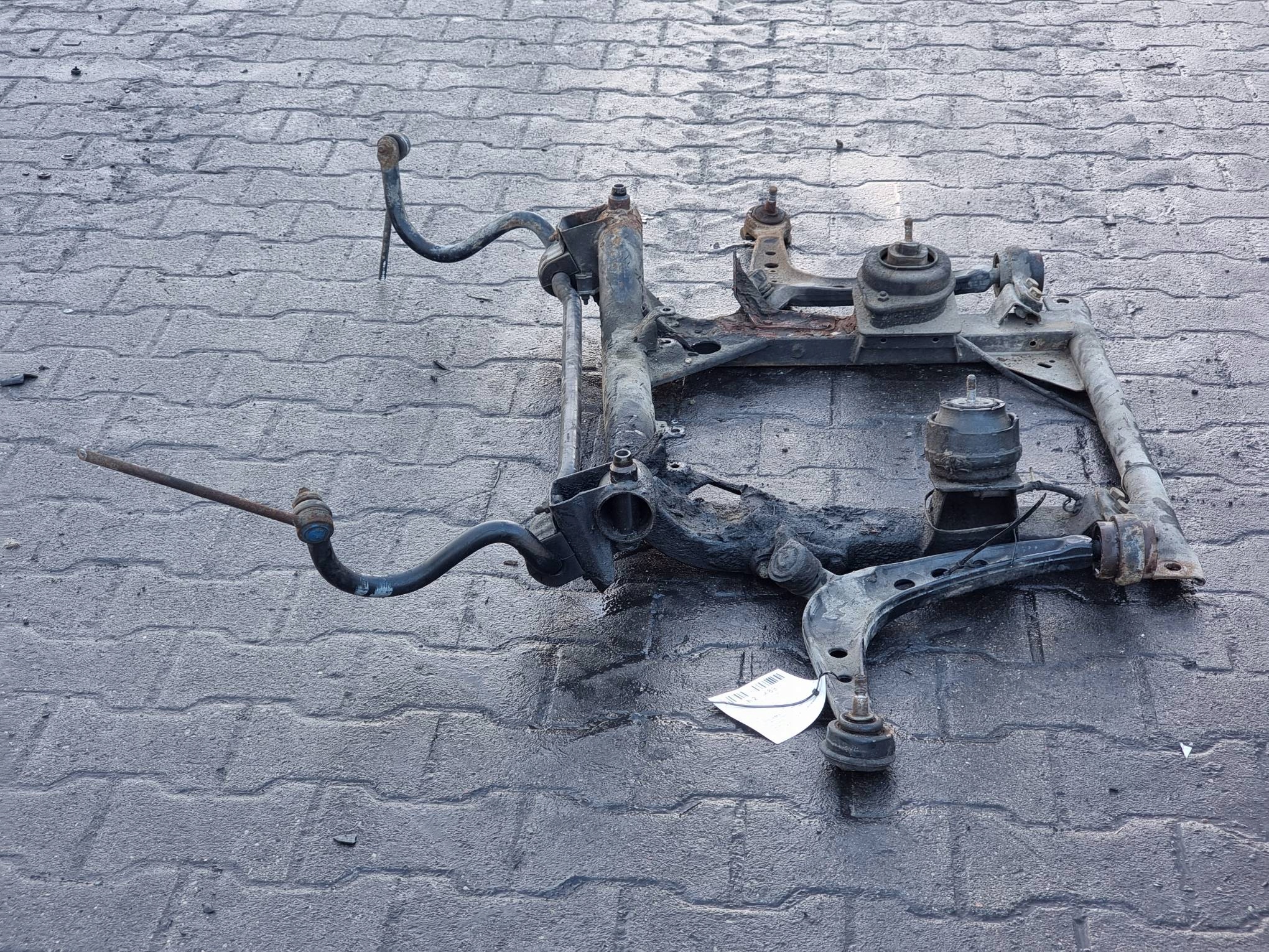 axle beam front 3.0 D BMW E 46 LIFT