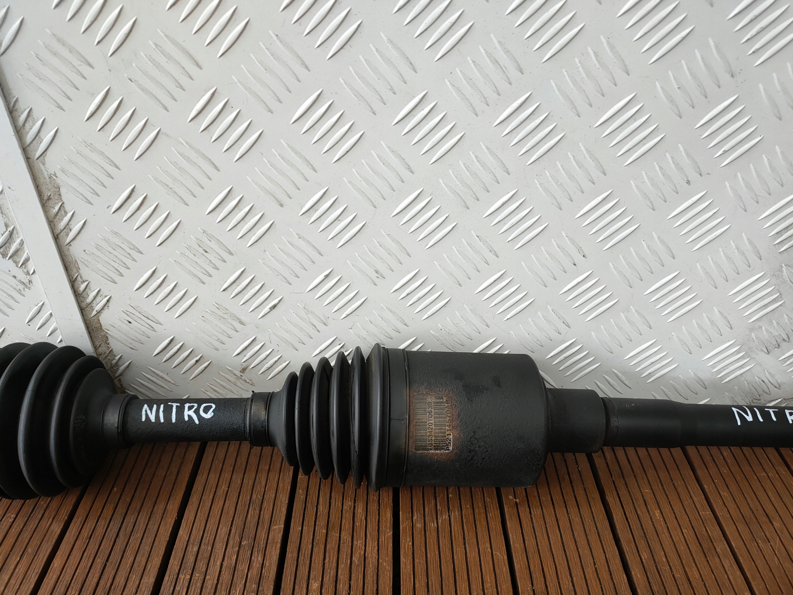DODGE NITRO 07-11 4.0 V6 semi-axis front right OE P52114570AB
