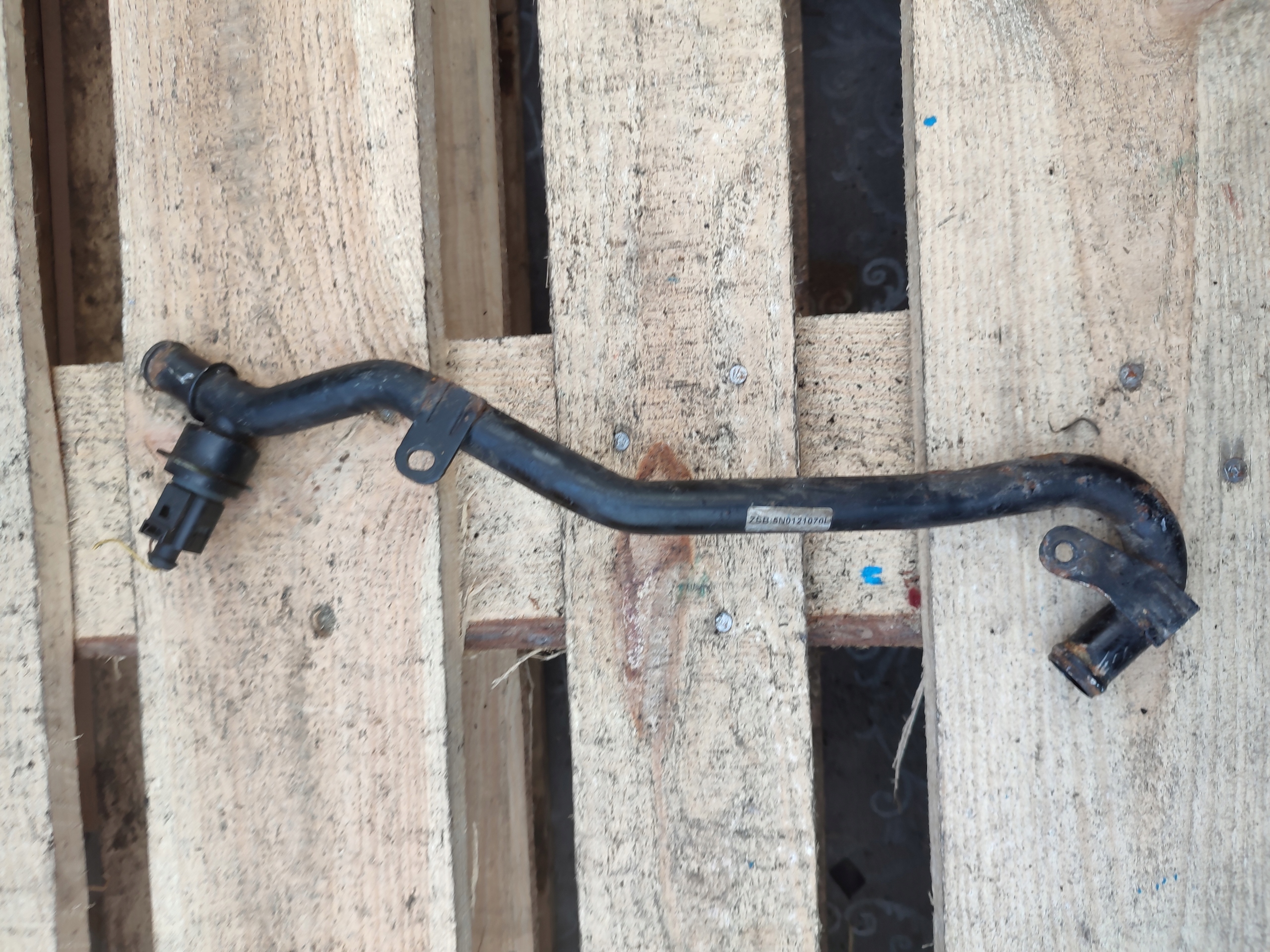 Rury vode prijenos Audi VW 2.0 TDI CBA 5N0121070L
