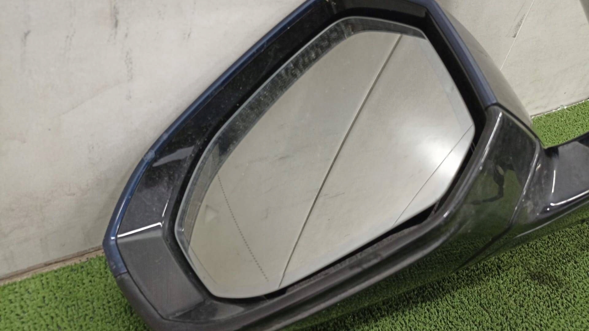 BMW G70 mirror left 9+8+1 PIN C3Z SHADOWLINE KAMERA ASYSTEN