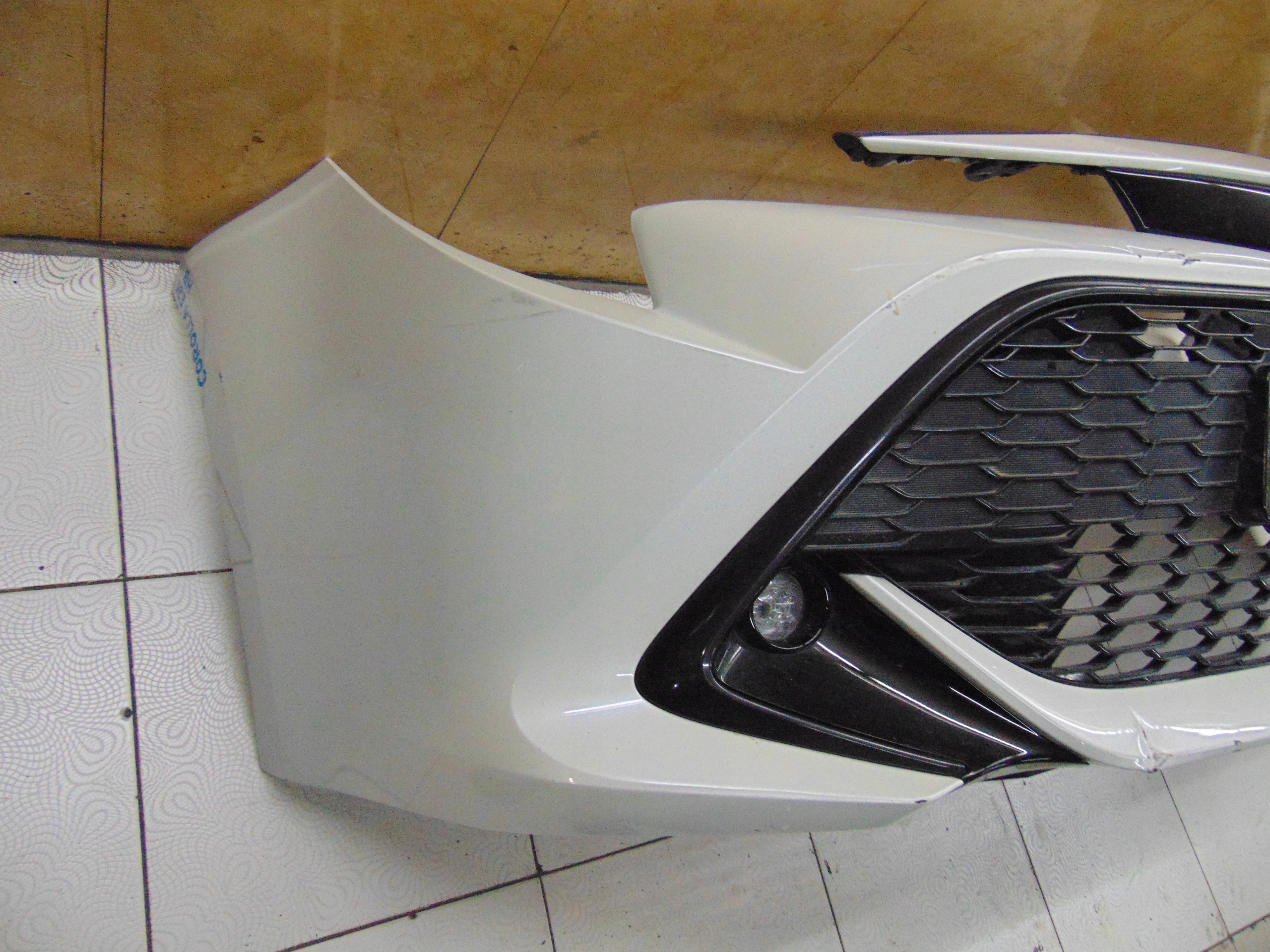STOSSSTANGE VORNE VORNE TOYOTA COROLLA E21 HB