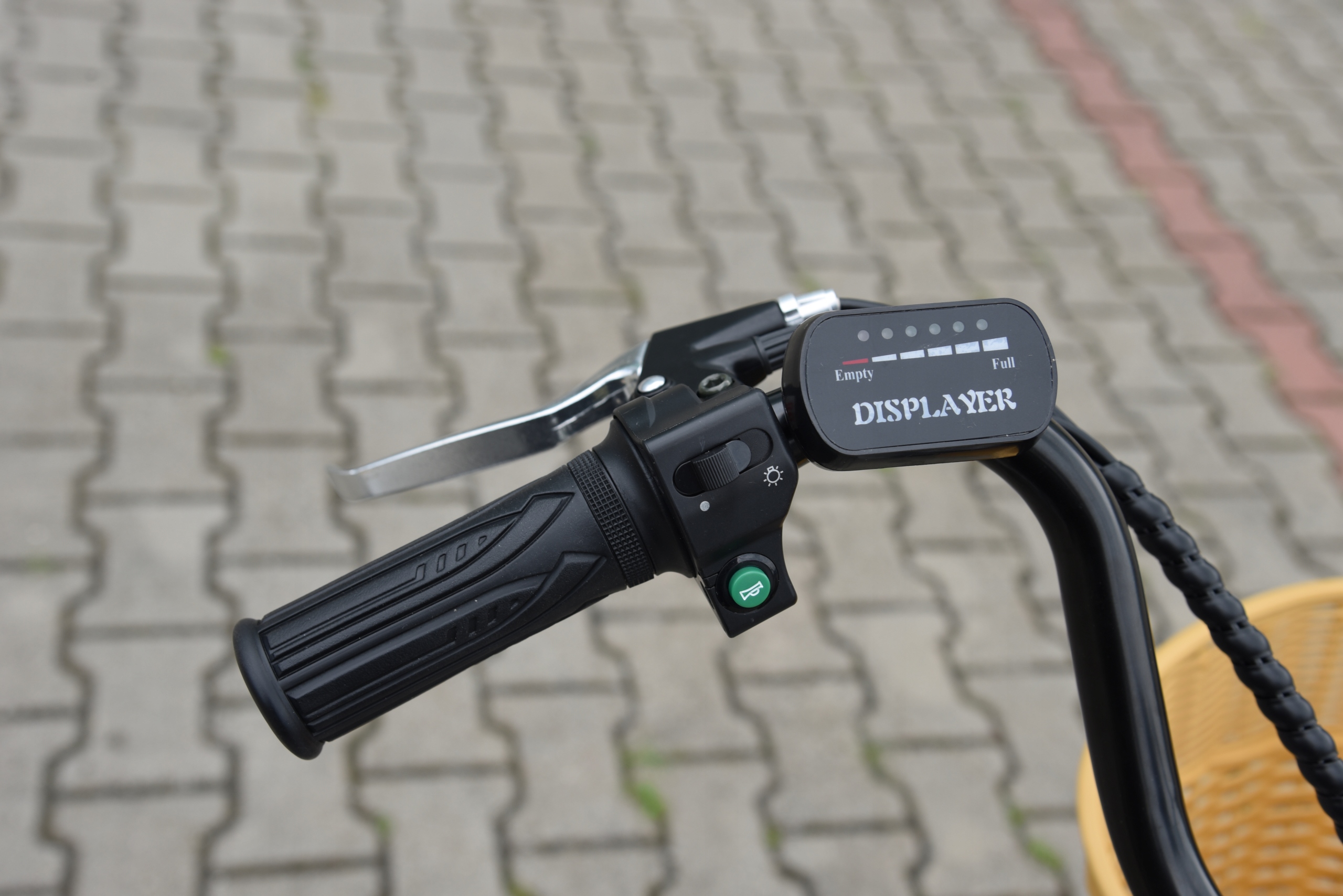 Rower elektryczny Megatto Biały Damski Koszyk Rozmiar koła (