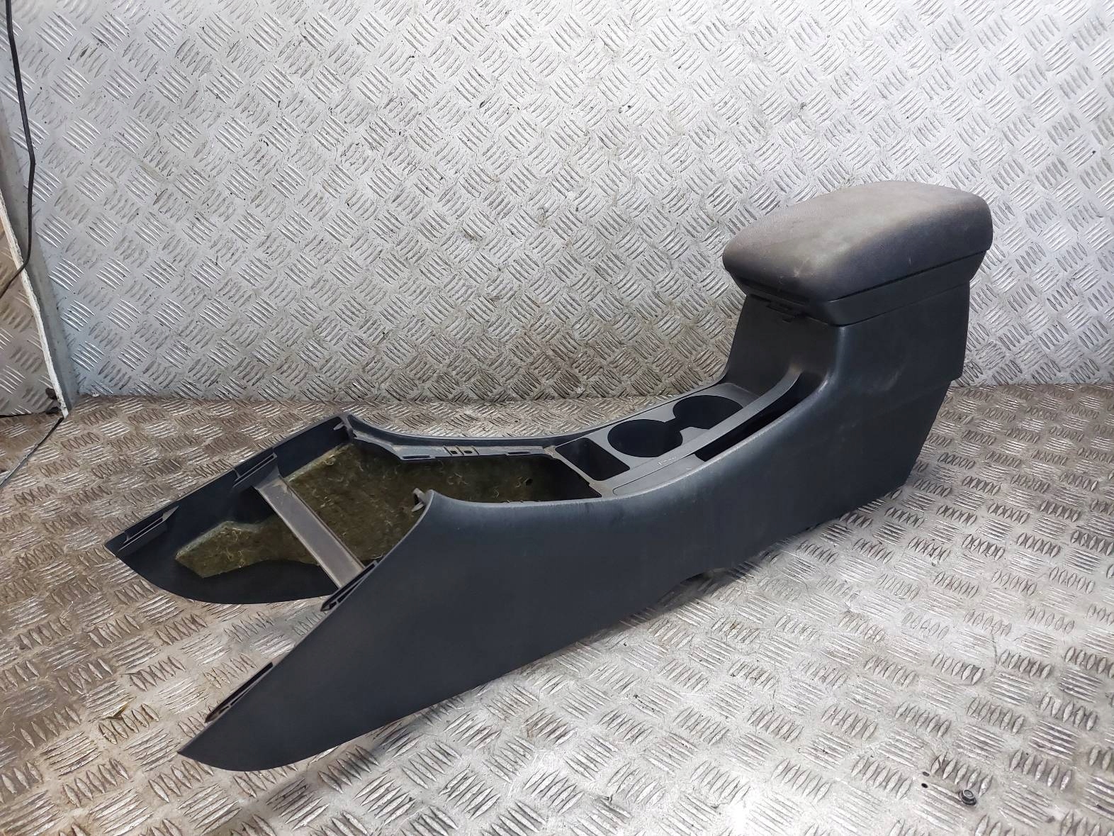 TUNEL central armrest TOYOTA COROLLA E12 HB 3D