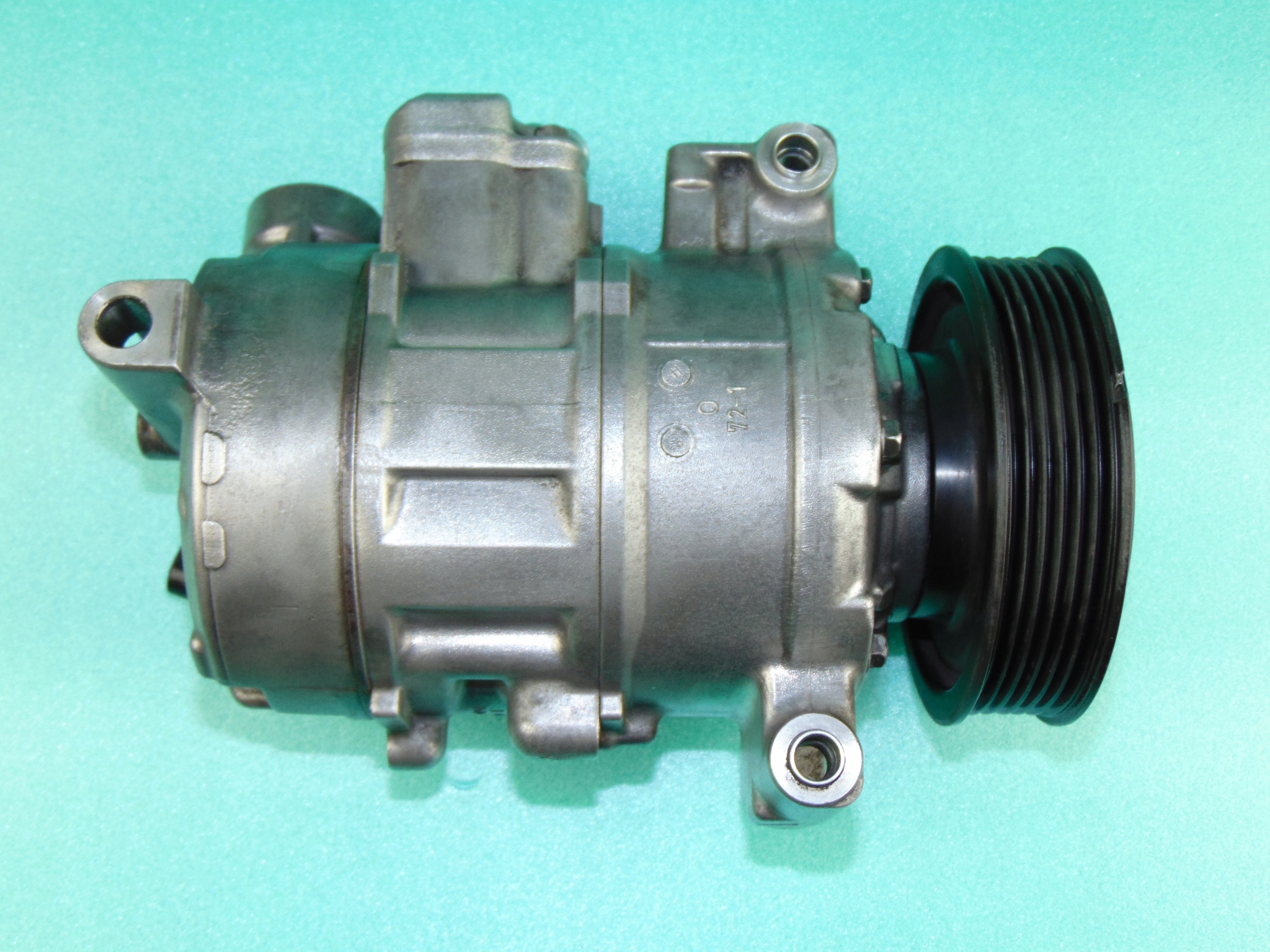 Kompresor sprężarka klimatyzacji 1K0820859N 2,0FSI 2,0TFSI Oryginał!!! Waga produktu z opakowaniem jednostkowym 5 kg