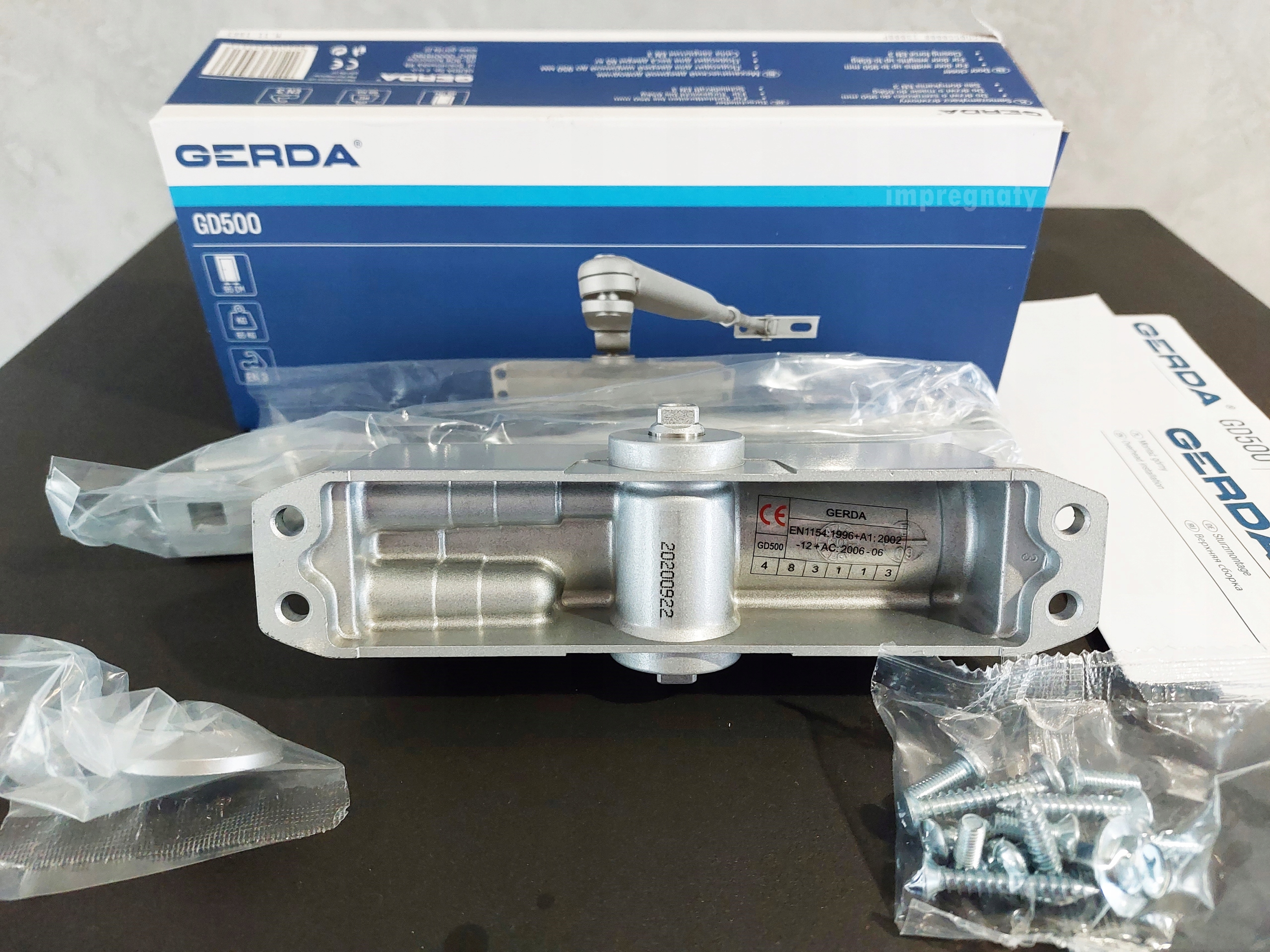 GERDA SAMOZAMYKACZ DO DRZWI GD500 SREBRNY MAX 65KG Kod producenta 0AGD05S0000.13000P