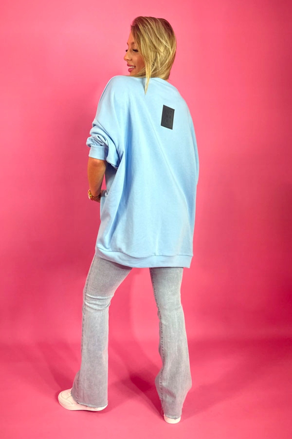 Bluza damska dresowa oversize Me Gusta Niebieska Kolor niebieski