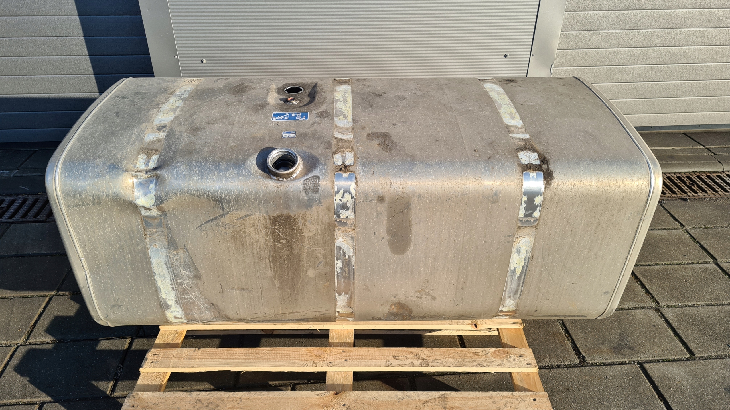 1871192 - SCANIA ПАЛИВНИЙ БАК 700L