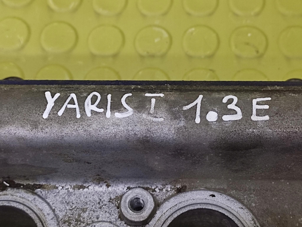 TOYOTA YARIS e 1.3 COPERCHIO PUNTERIE