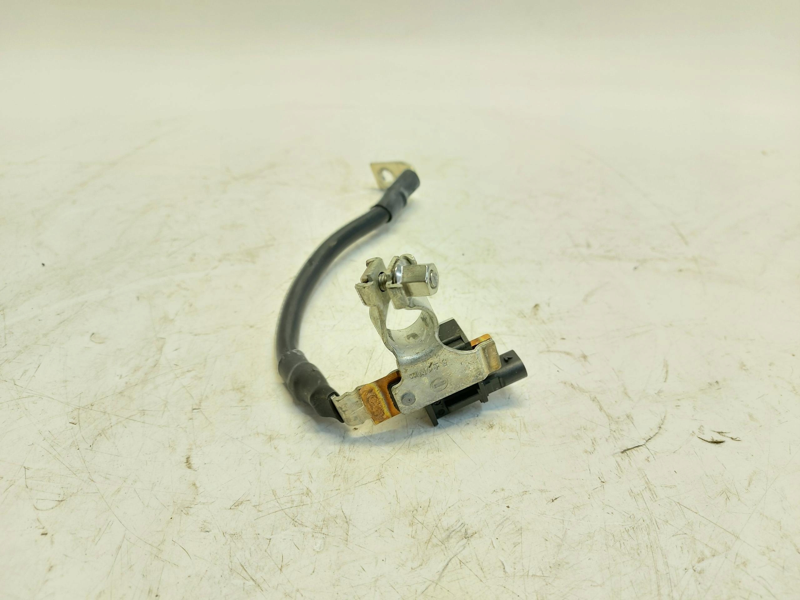 Audi RSQ3 Q3 83A 2022r Batteriemanagement Sensor 5QA915181E