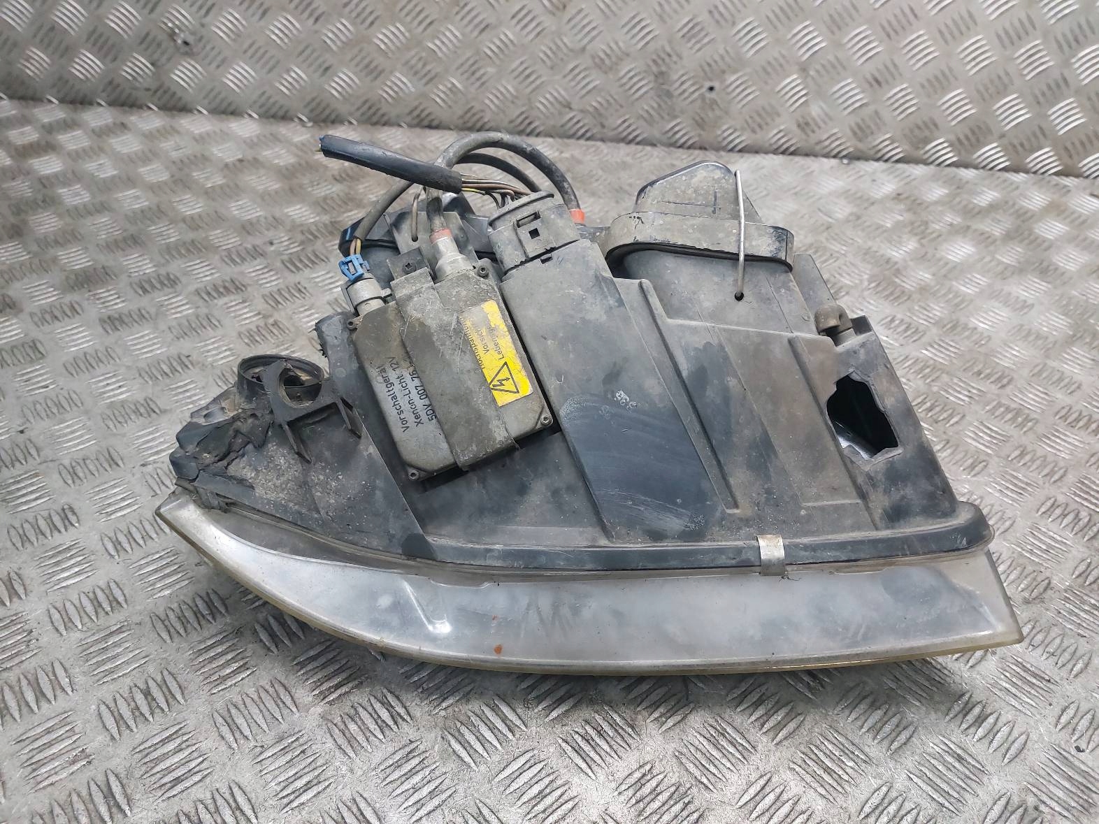 light left front AUDI A6 C5 HELLA