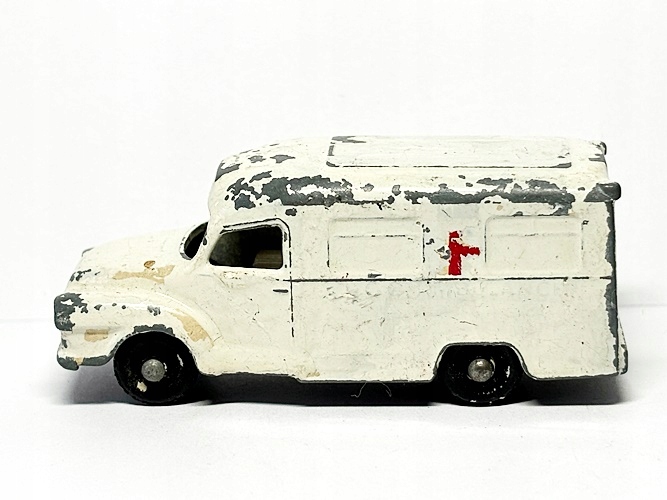 MATCHBOX 　No.14 　LOMAS AMBULANCE MATCHBOX-No.14 LOMAS AMBULANCE (10) (5904293658960) • Cena