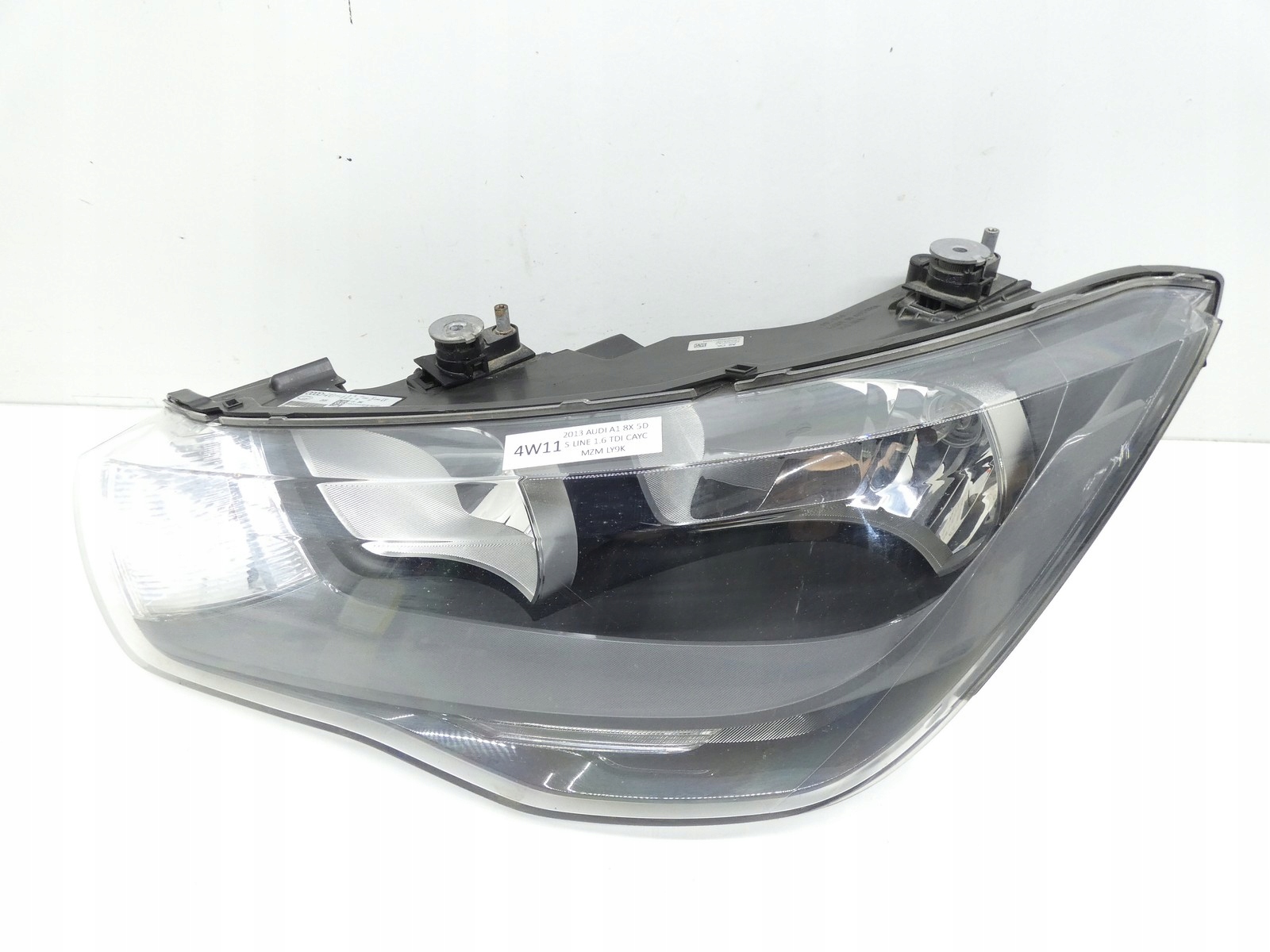 světlo levý předek levá přední AUDI A1 8X 8X0941003