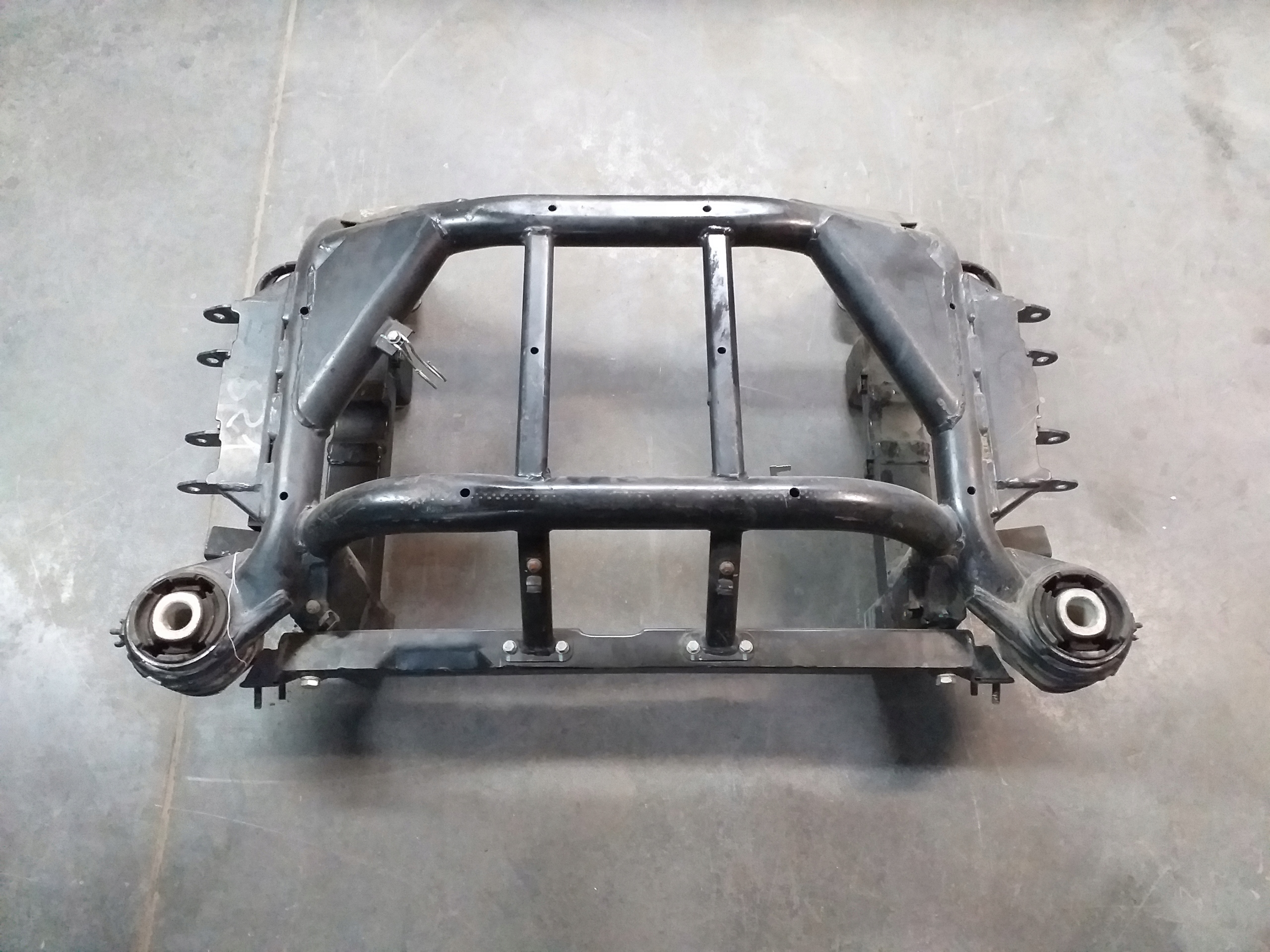 KOŁYSKA SANKI TYŁ - MASERATI GT GRANTURISMO