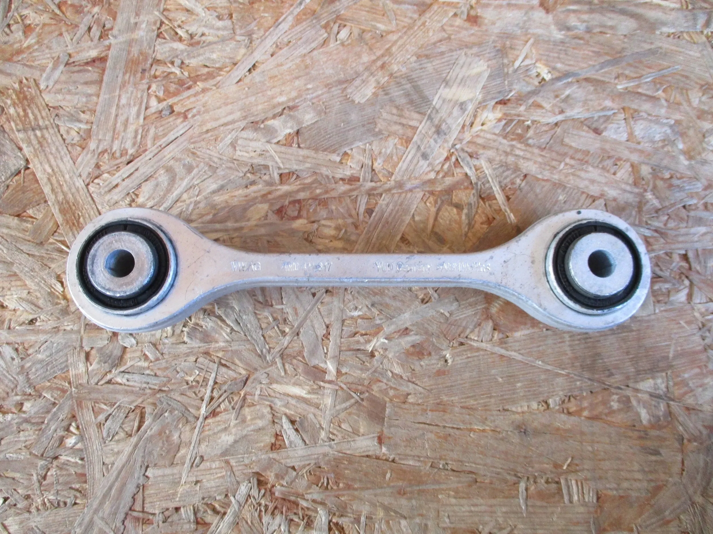 AUDI Q7 4M0 STABILISATOR 4M0411317