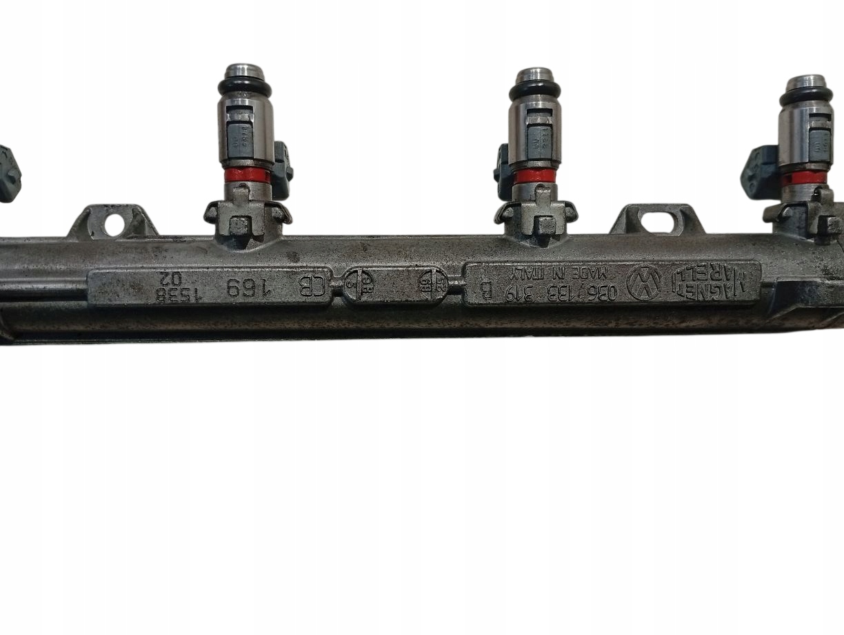 Rampe injection VW GOLF V 1.4 16V 036133319B