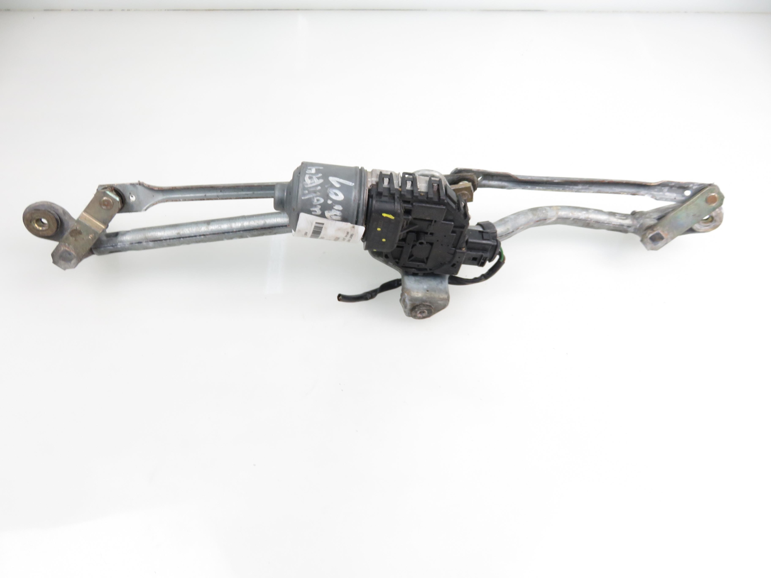 Механизм стеклоочистителя AUDI A4 B7 0390241509