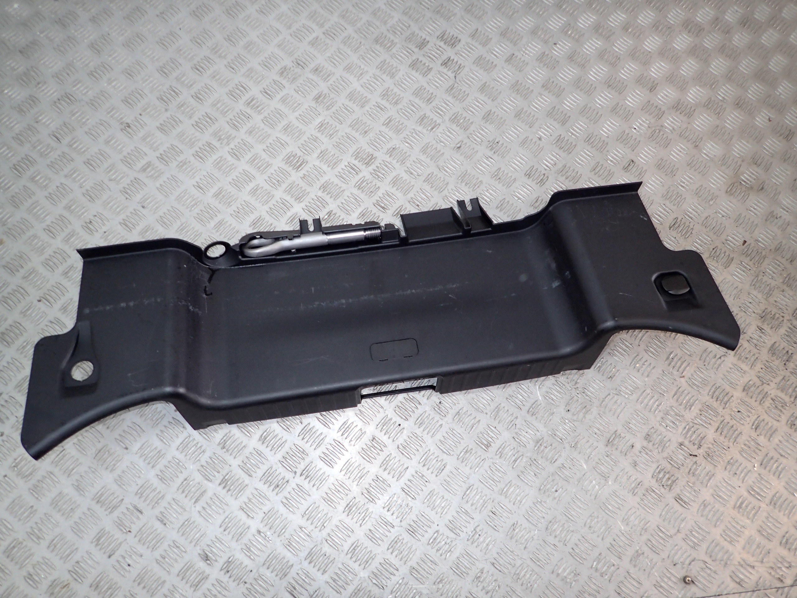 MERCEDES SL W231 PLASTIK MASKOWNICA PASA TYŁ