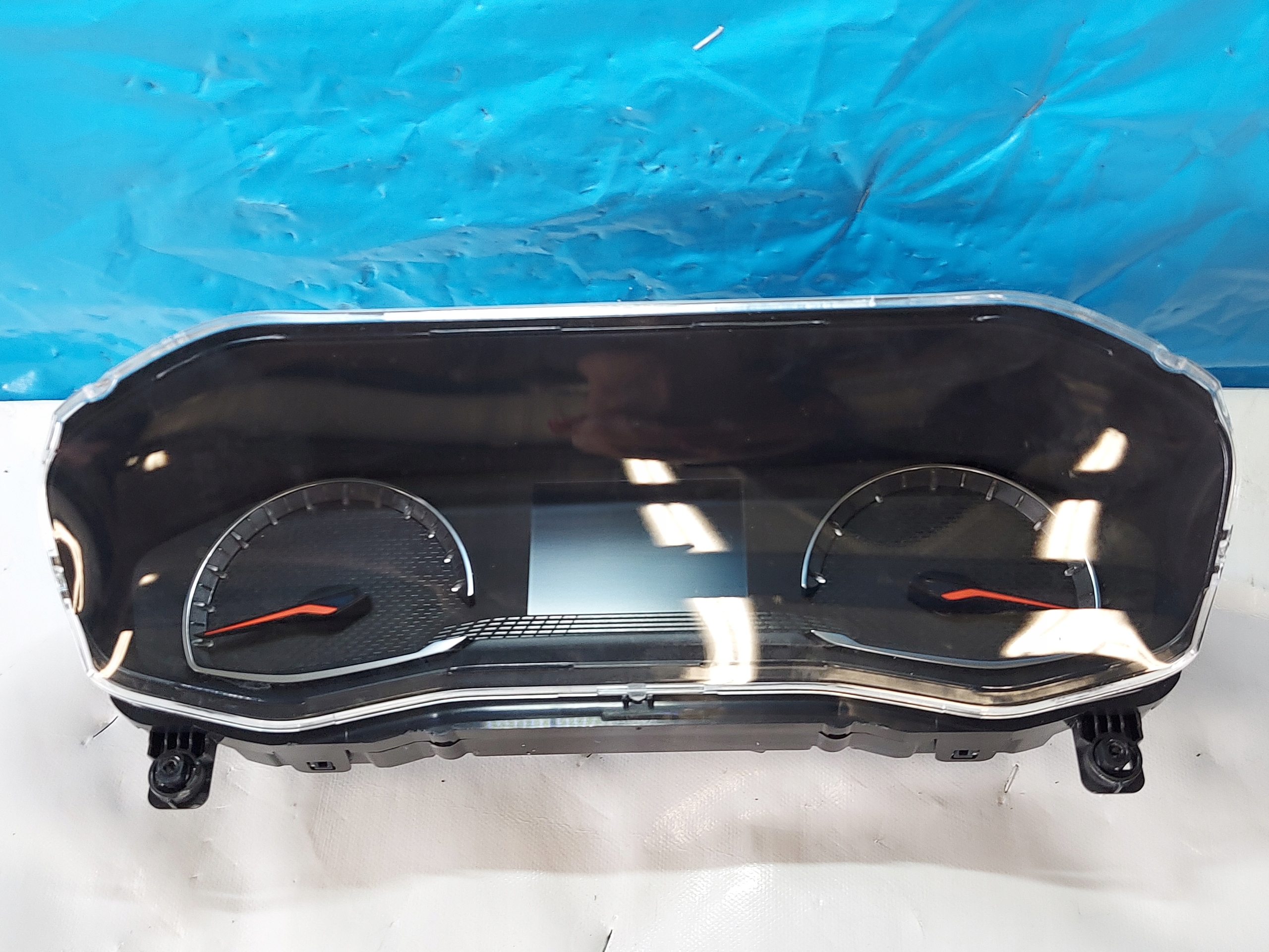 dials clock PEUGEOT 2008 1.2 VTI 2020r 9836056380