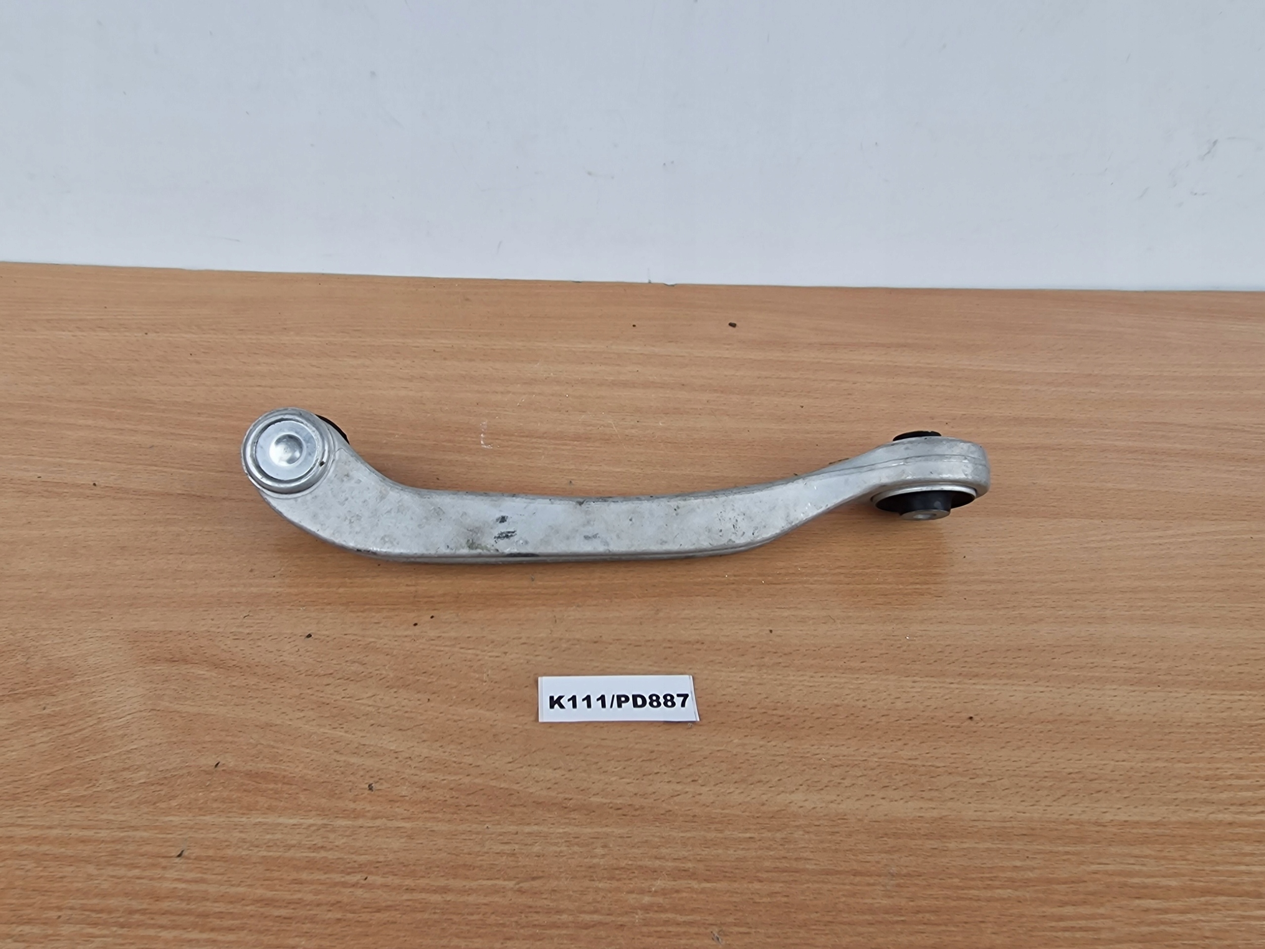 arm right upper VW PHAETON AUDI A6 C6 A8 D3