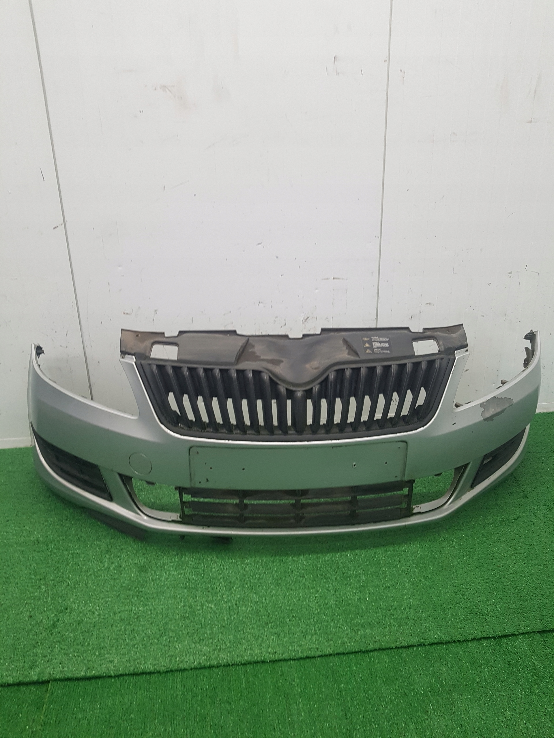 bumper front front SKODA FABIA 2 5J0807221D
