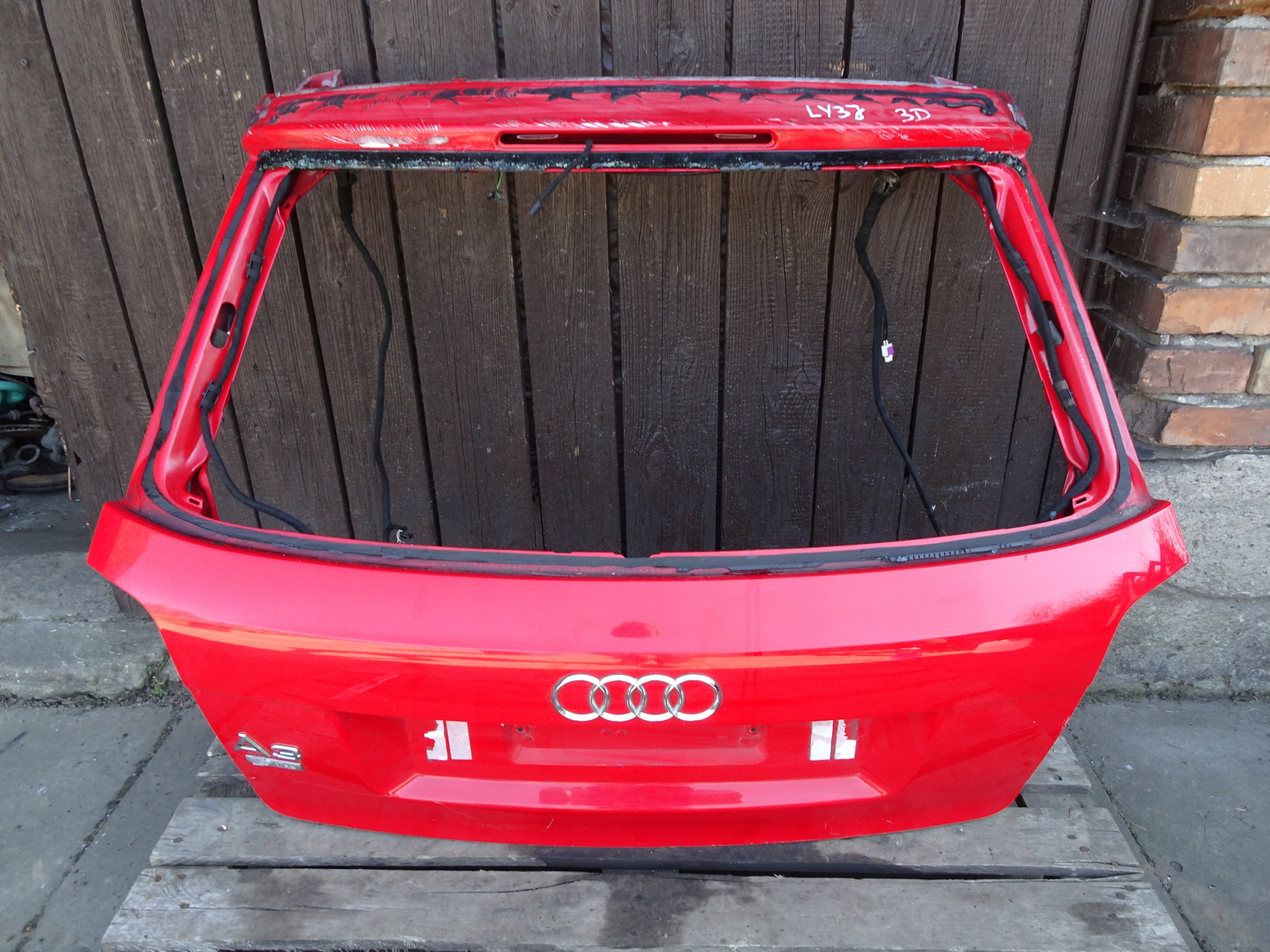 AUDI A3p 03-12 КРИШКА ЗАД. ЗАДНЯ Ly3j 3d