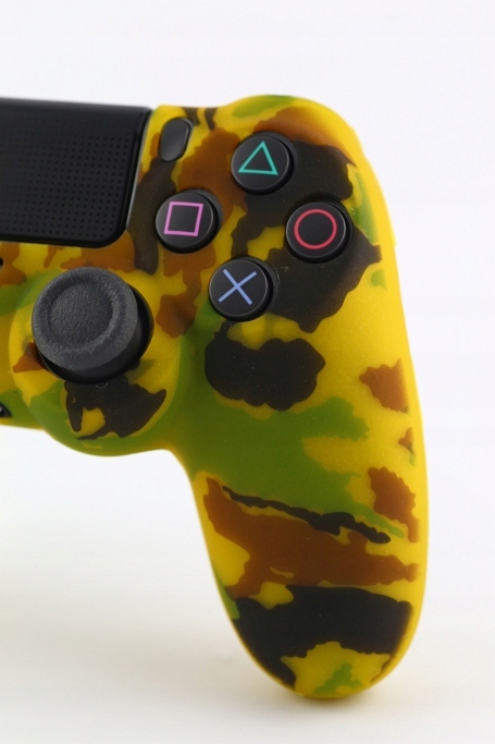 POKROWIEC ETUI PANDAREN pada PS4 Moro Yellow