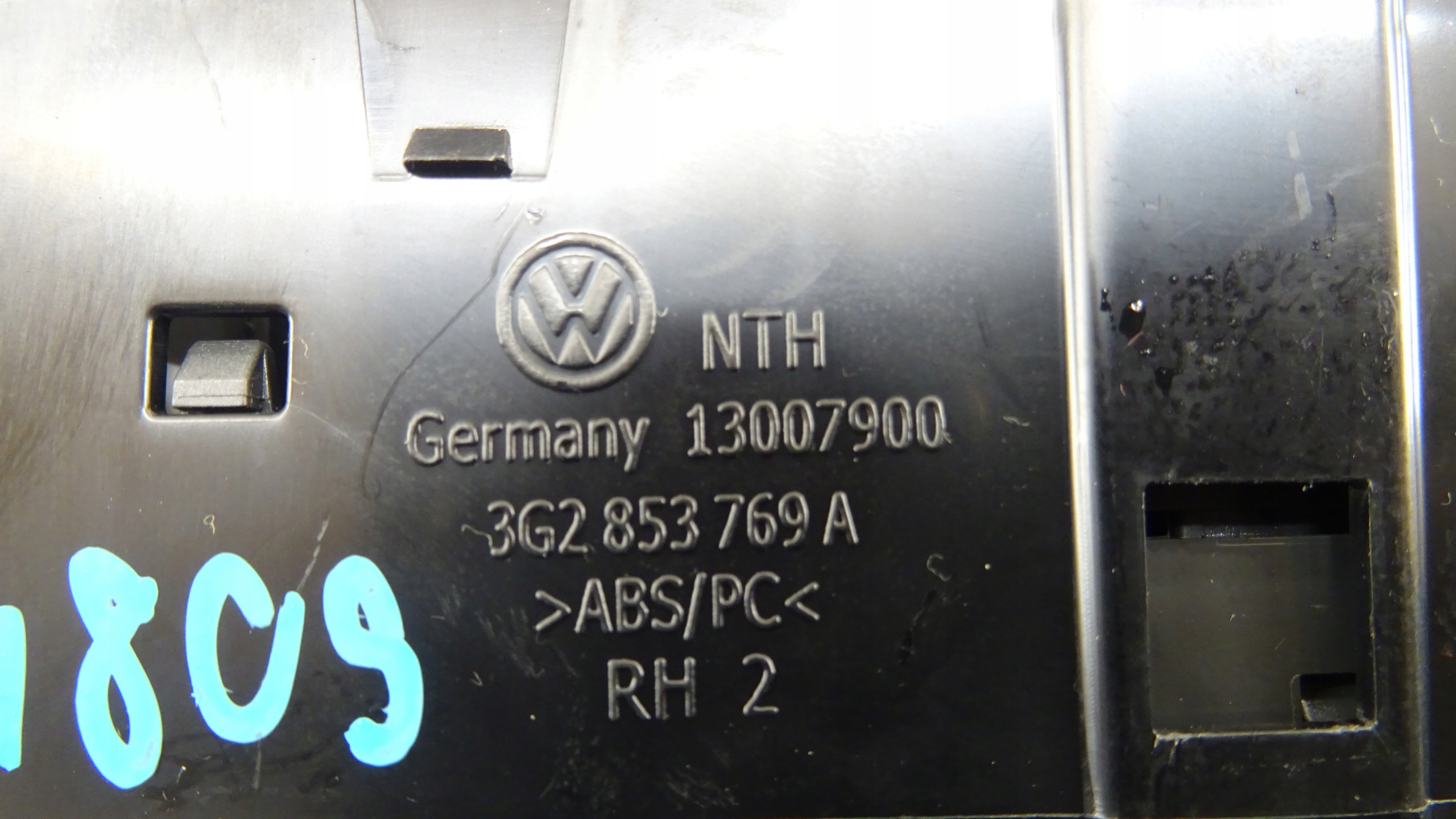Volkswagen OE 3G2853769A NR M809