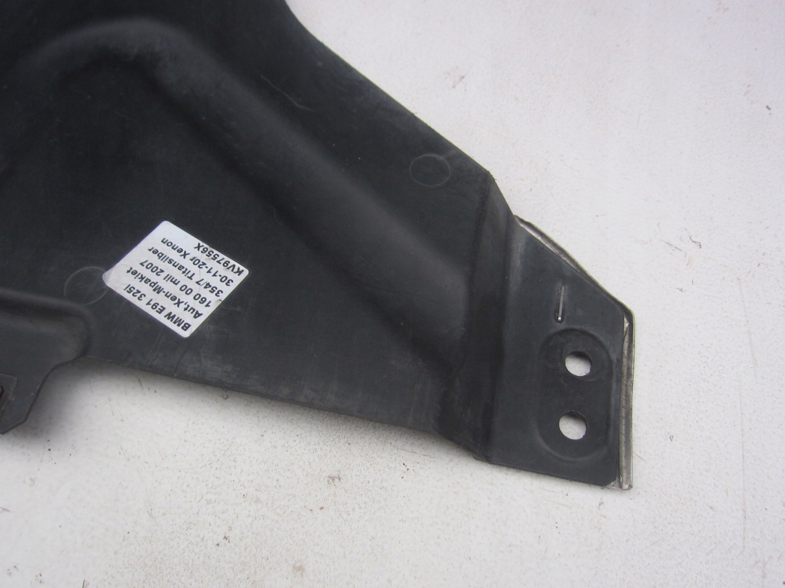 BMW E90 E92 E93 E87 fedél fedél alváz hátso 51757163563 7163563 7185218