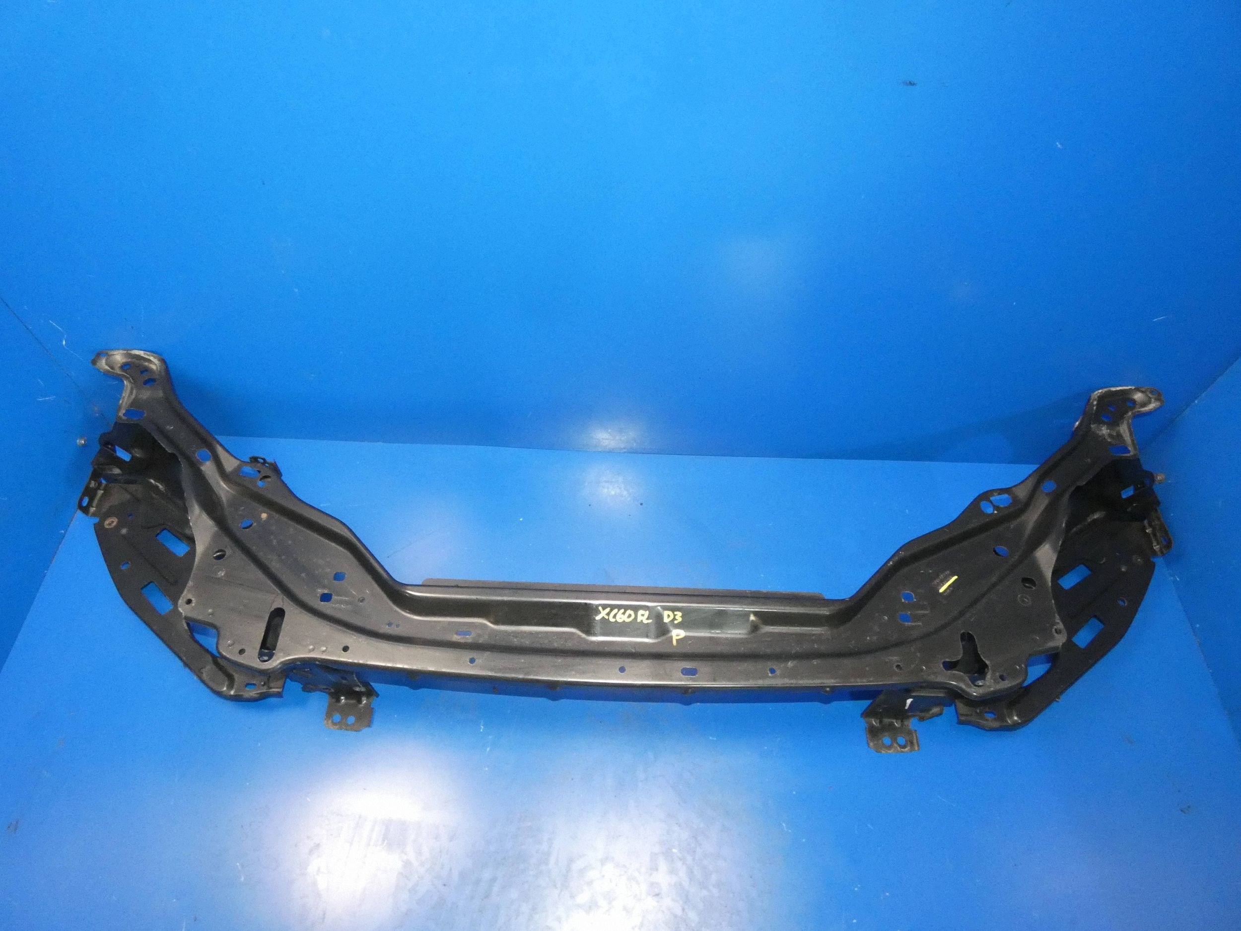 VOLVO XC60 and support panel for radiators pillar iron sider front