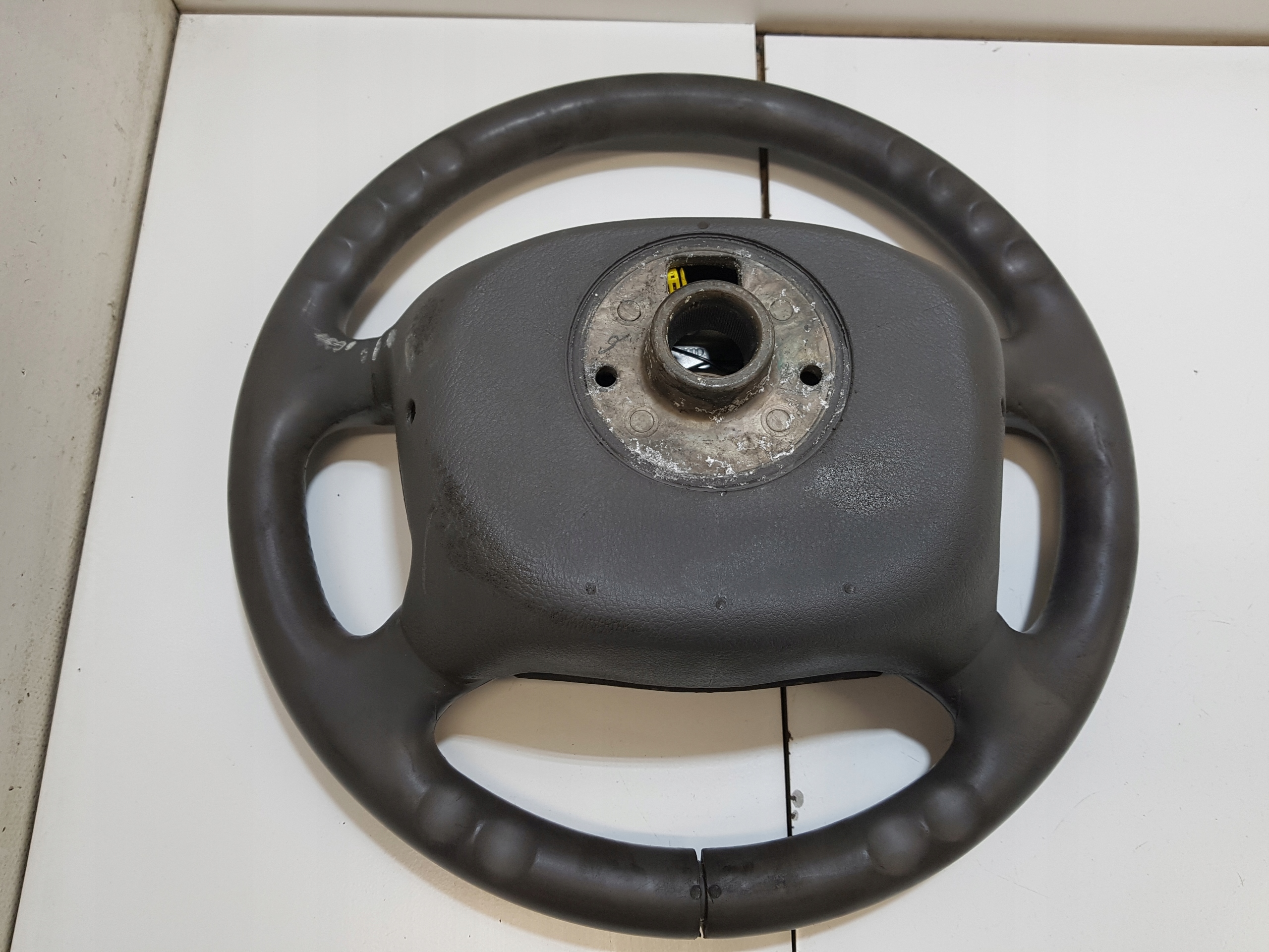 volant AUDI A8 D2 4B0419091
