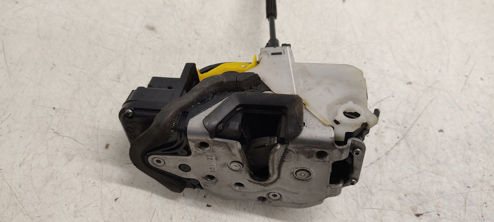 lock front front left Opel Insignia A 2,0 CDTI