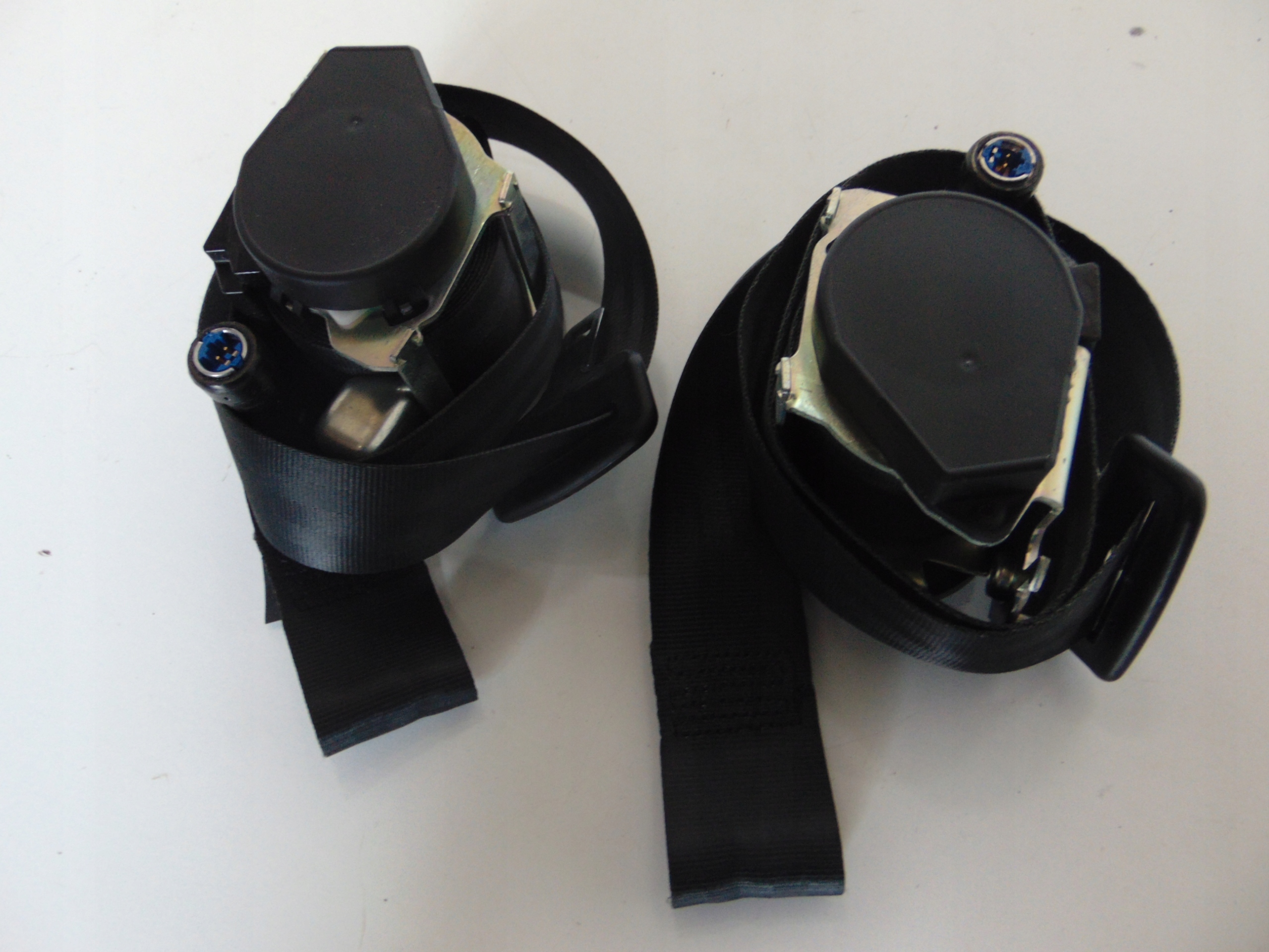 PAS BEZPIECZENSTWA PRZOD NAPINACZ PEUGEOT RCZ