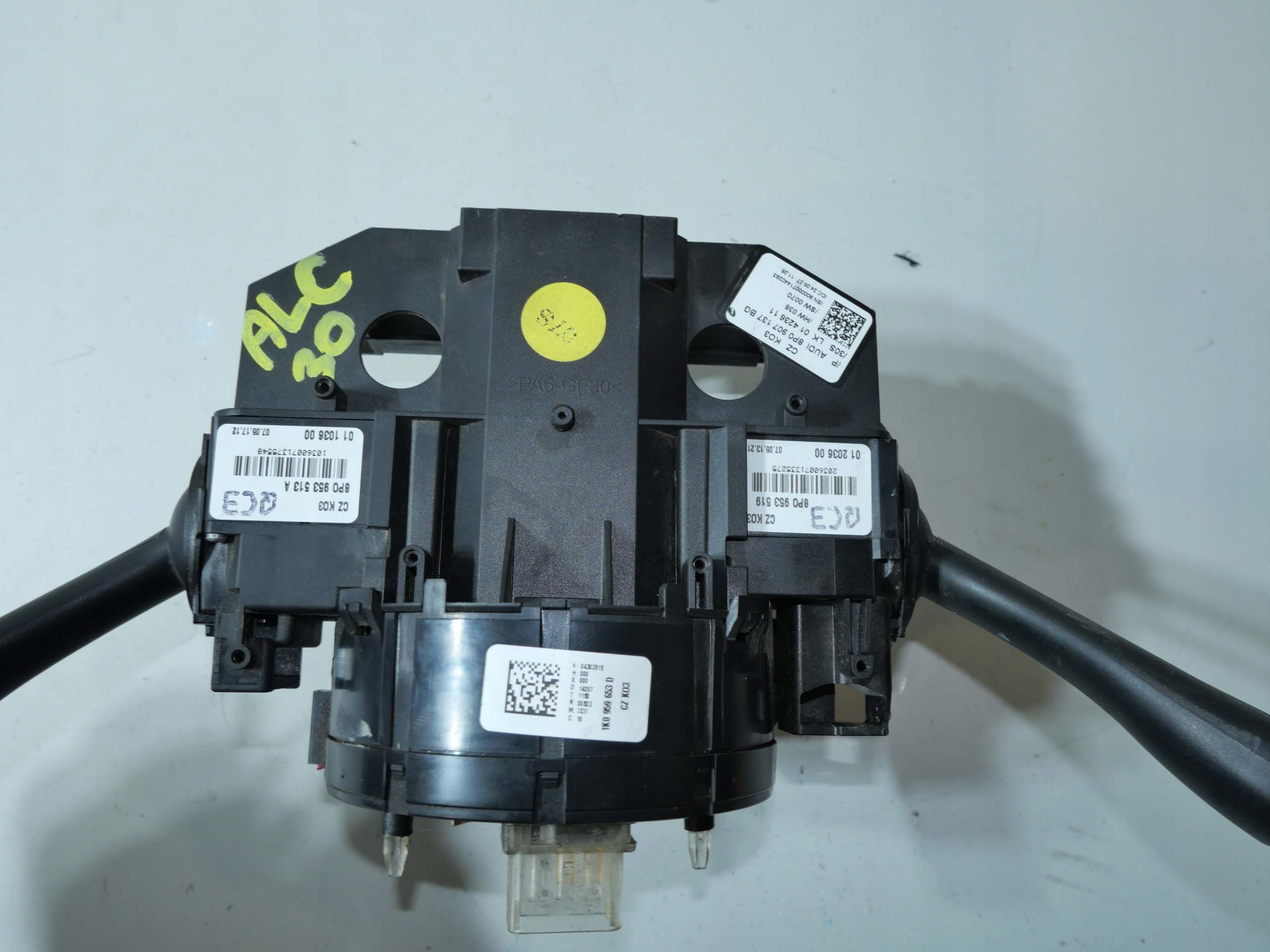 DEVIO LUCI TERGICRISTALLO TERGI pajak Audi A3 8P 8P0907137BG