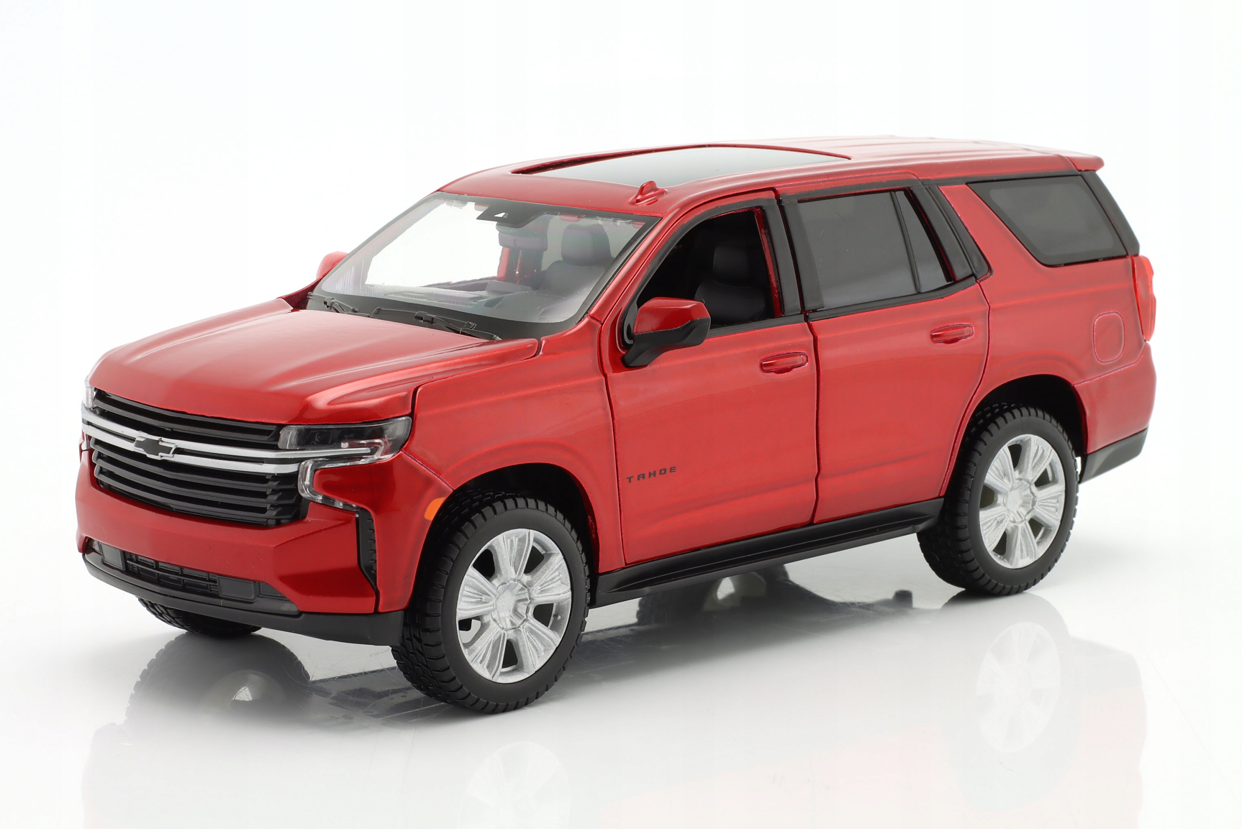 Chevrolet Tahoe 2021 Červený Red Maisto 1:26 1/26 31533 Rd Model Auta