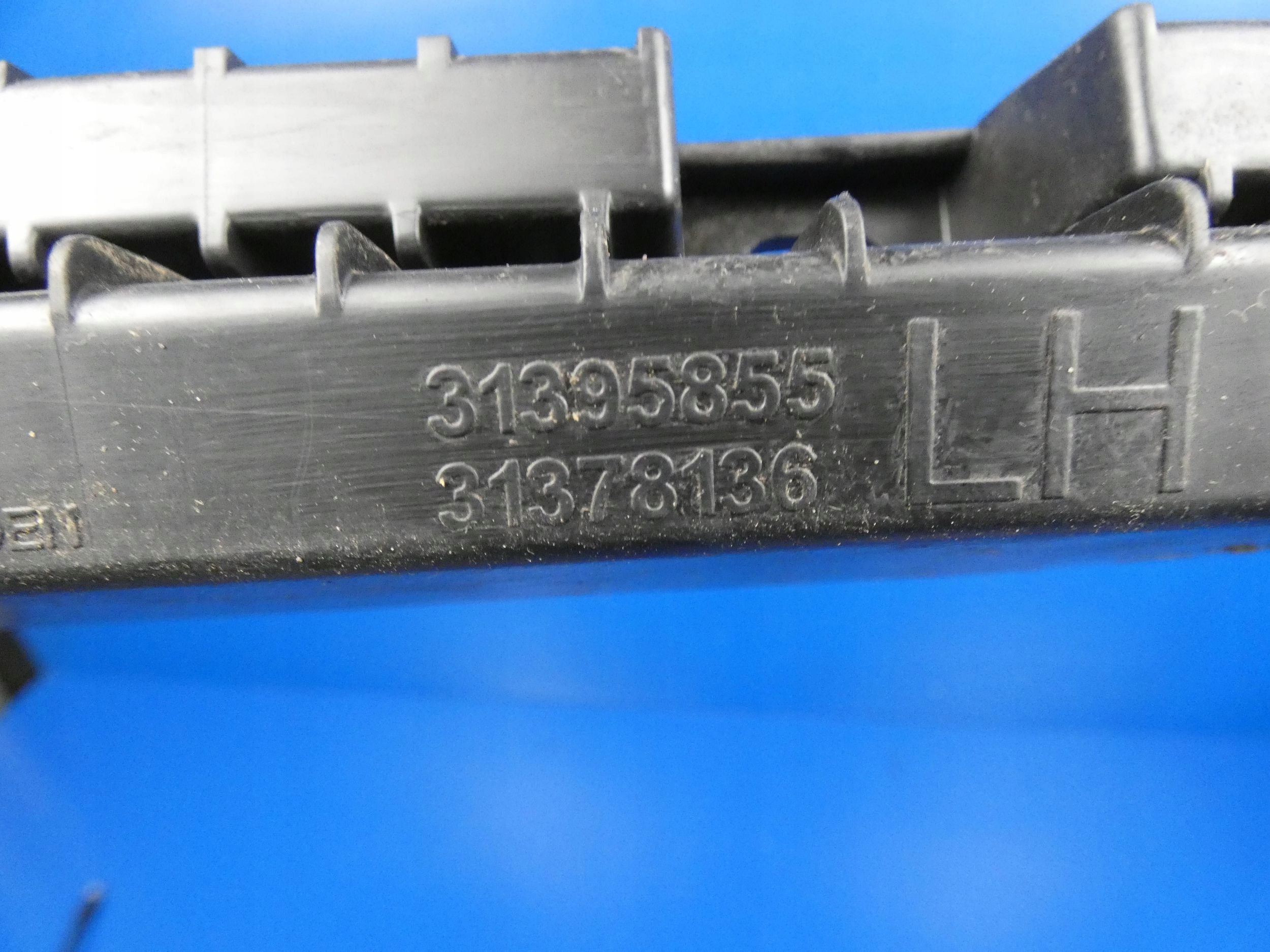 VOLVO XC90 II support holder mouldings PROGOWEJ left front