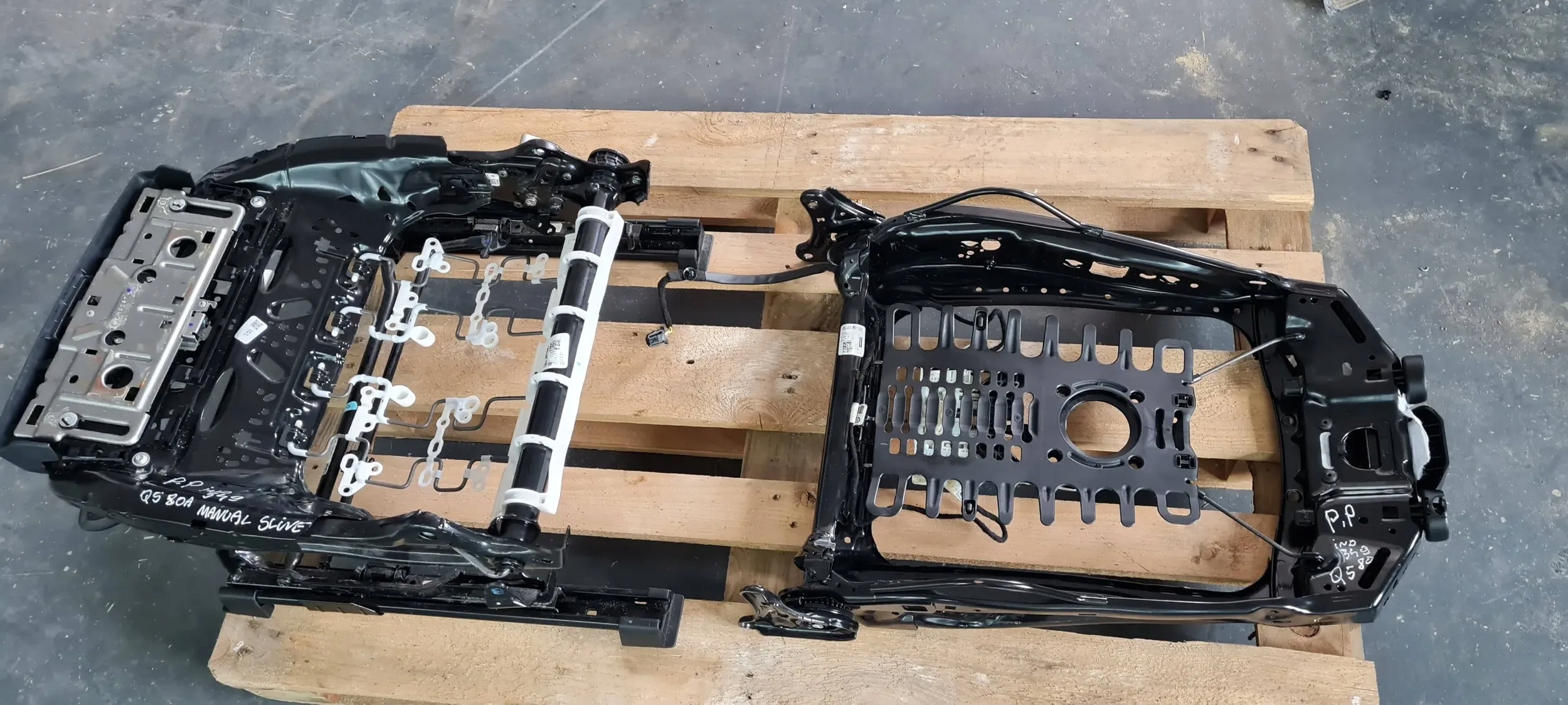 Q50a РАМА СИДІННЯ КОЛЕСА ПРАВИЙ ПЕРЕД SLINE SPORT0a881106f