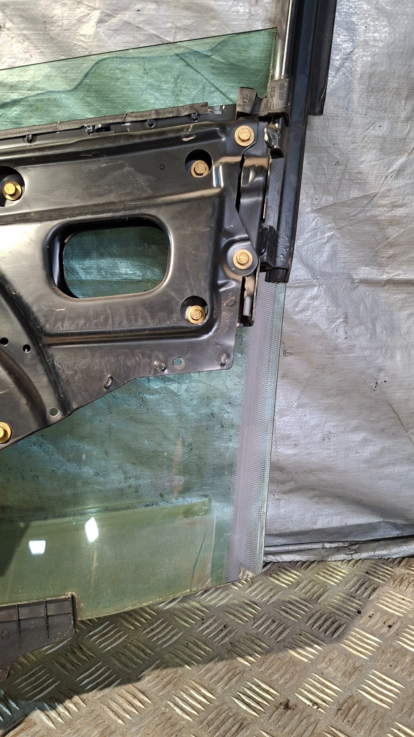 window regulator right front AUDI 80 B4
